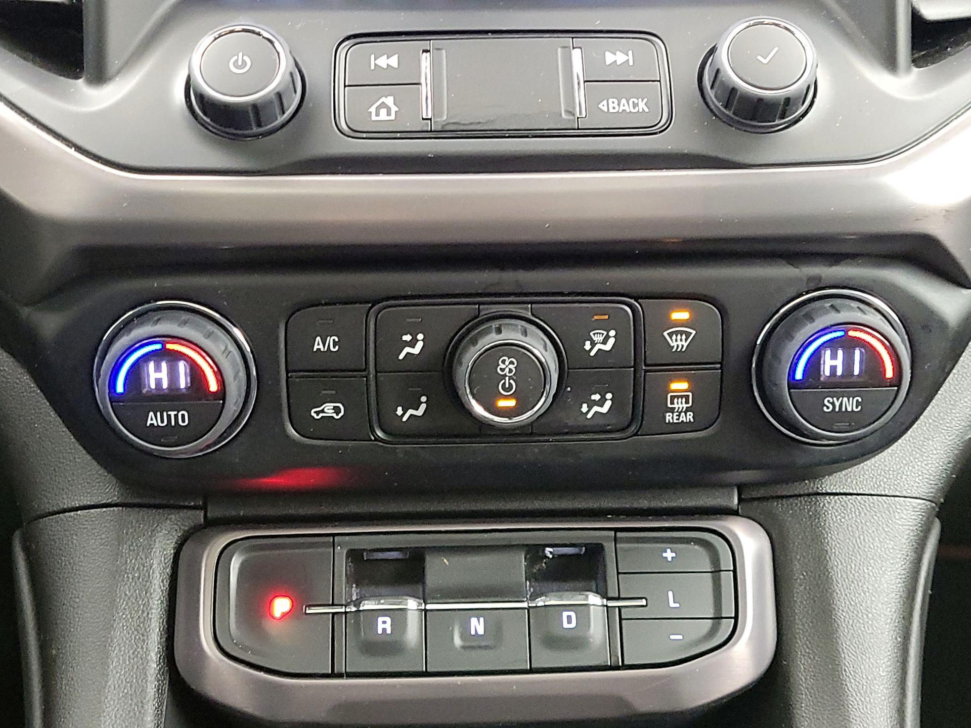 Thumbnail: 2022 GMC Acadia - 17