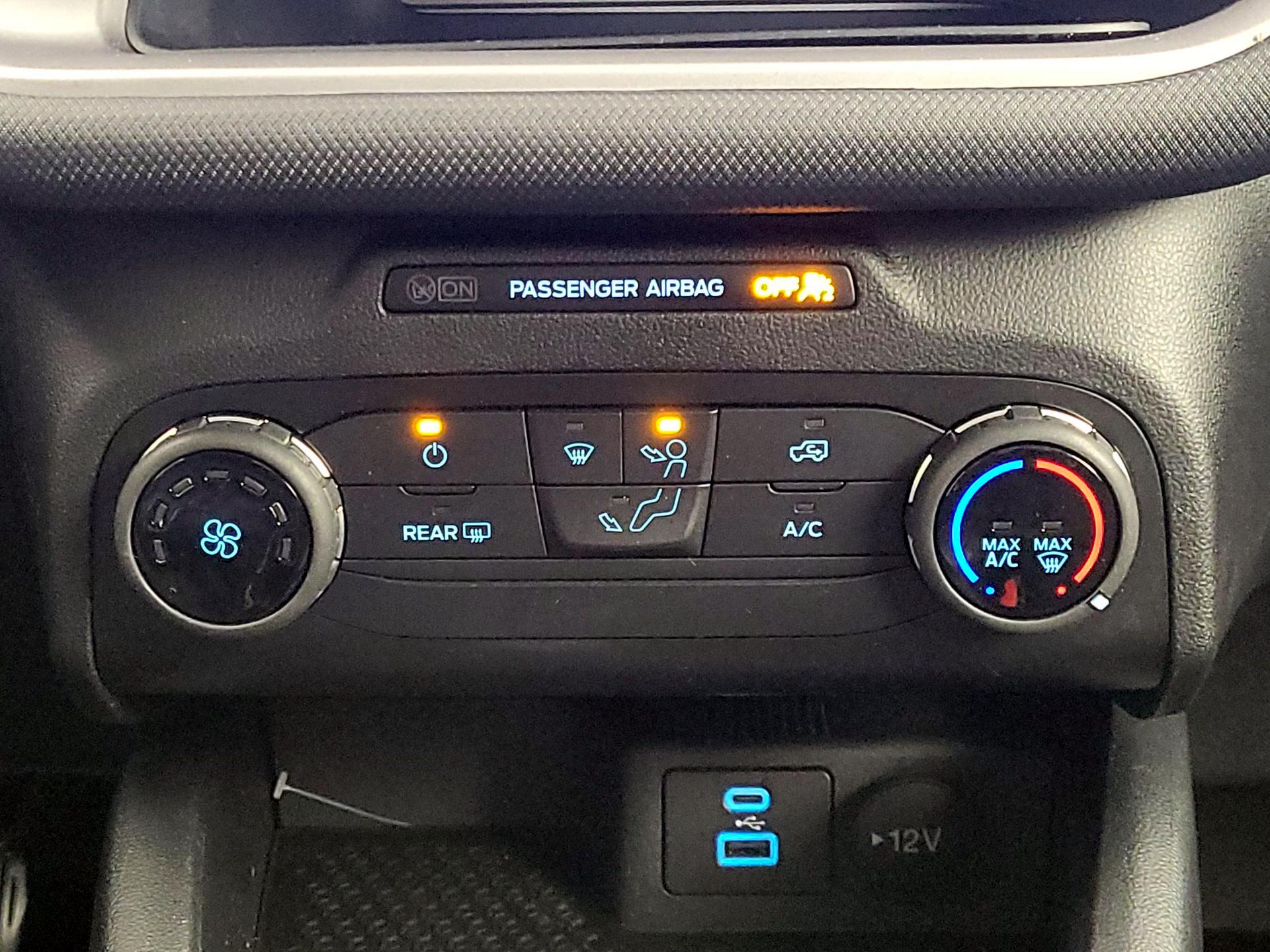 Thumbnail: 2021 Ford Bronco Sport - 16