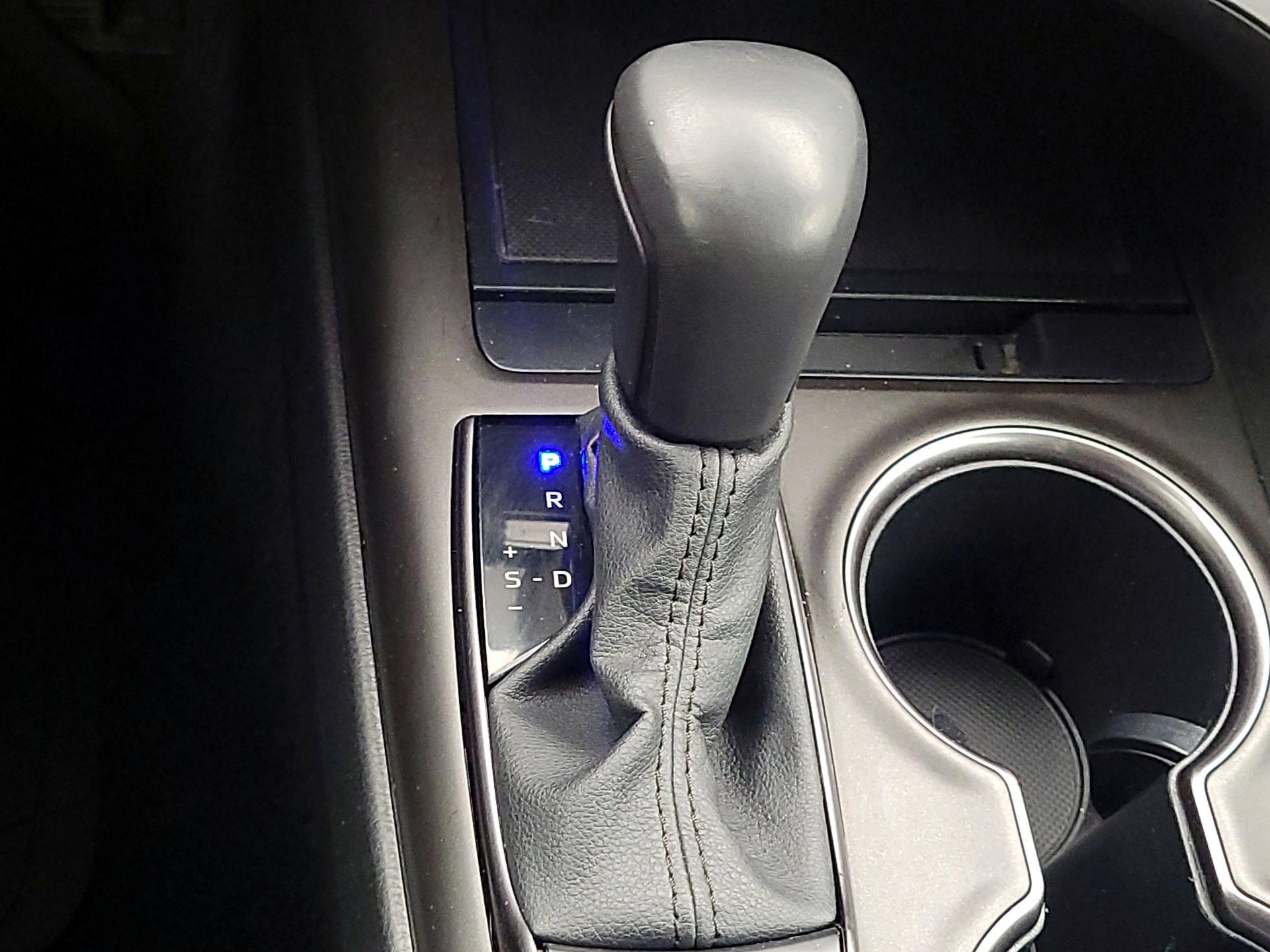 Thumbnail: 2023 Toyota Camry - 18