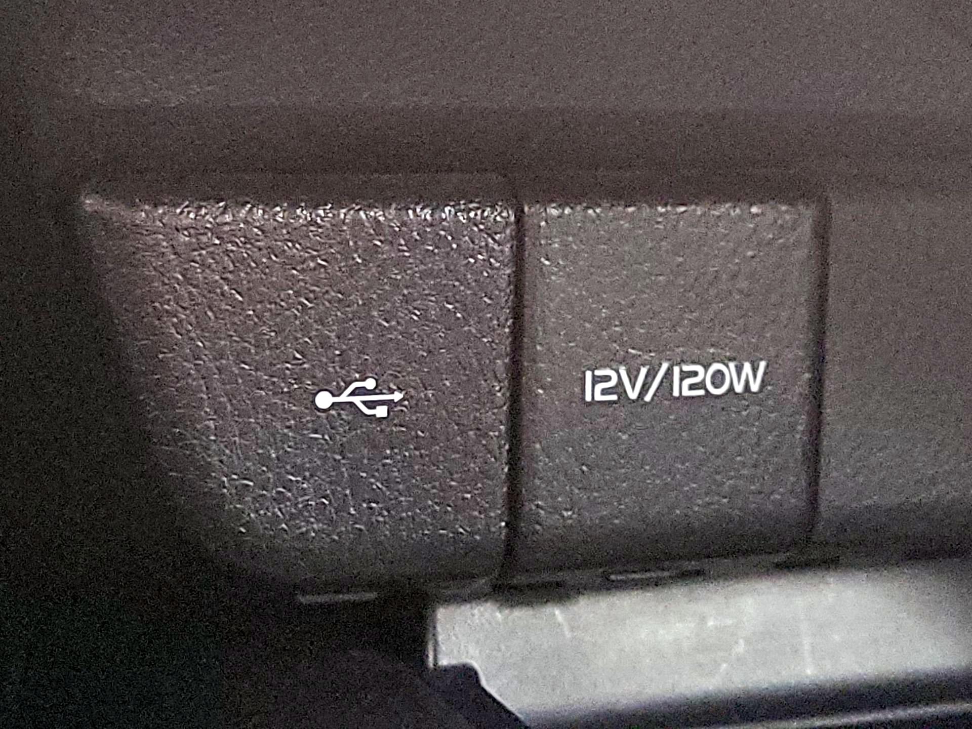 Thumbnail: 2023 Toyota Camry - 19