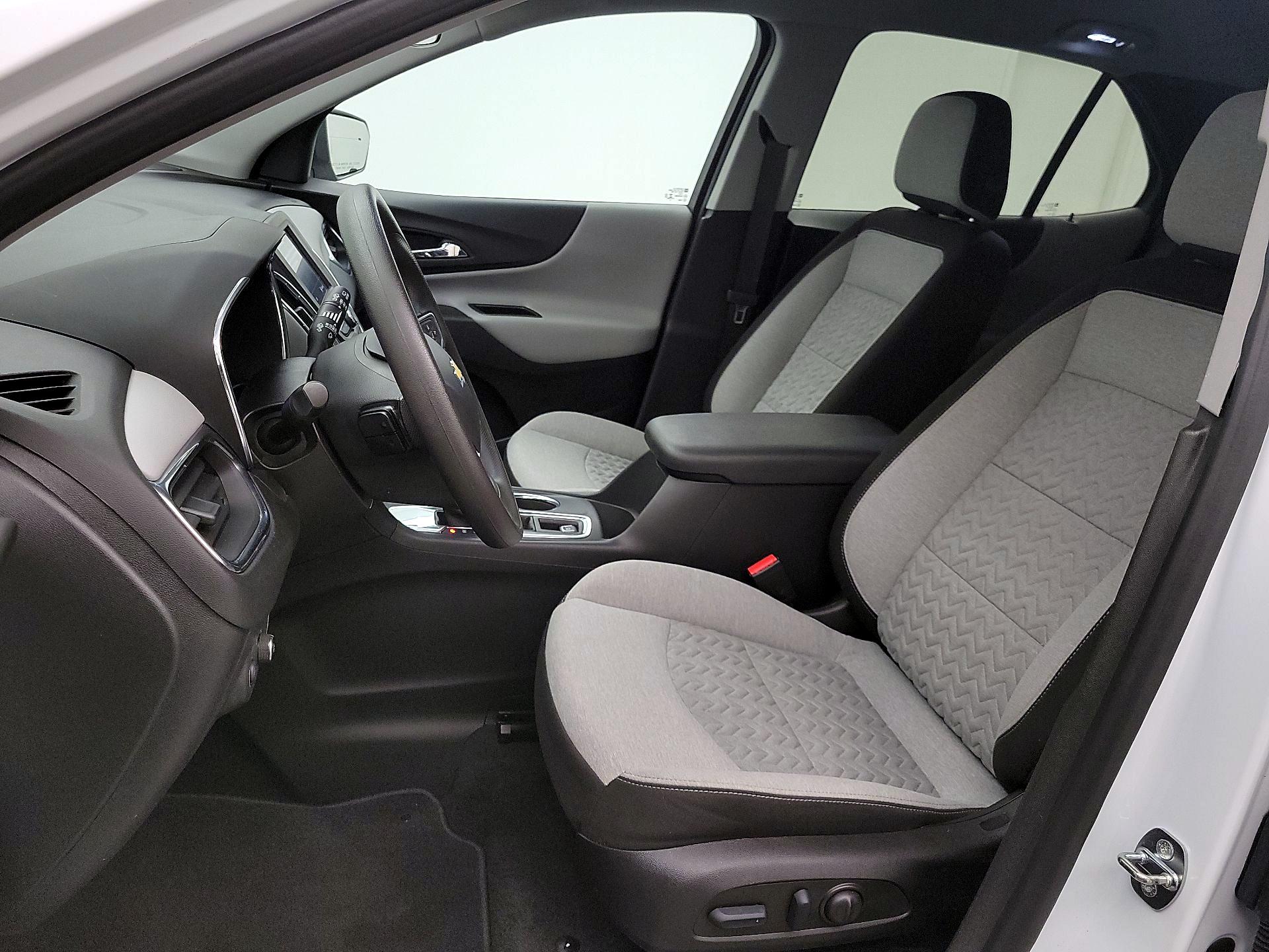 Thumbnail: 2022 Chevrolet Equinox - 11