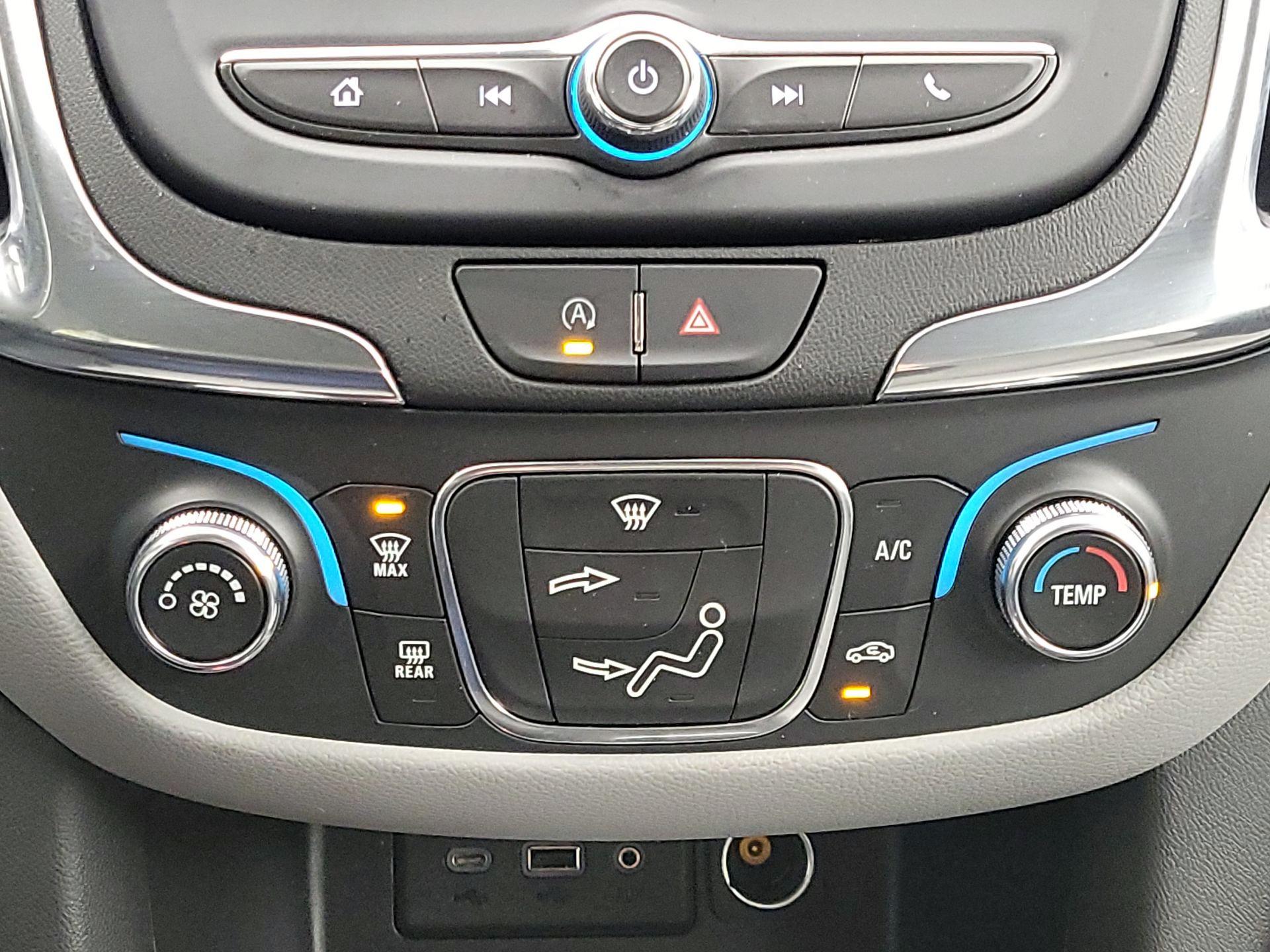 Thumbnail: 2022 Chevrolet Equinox - 17