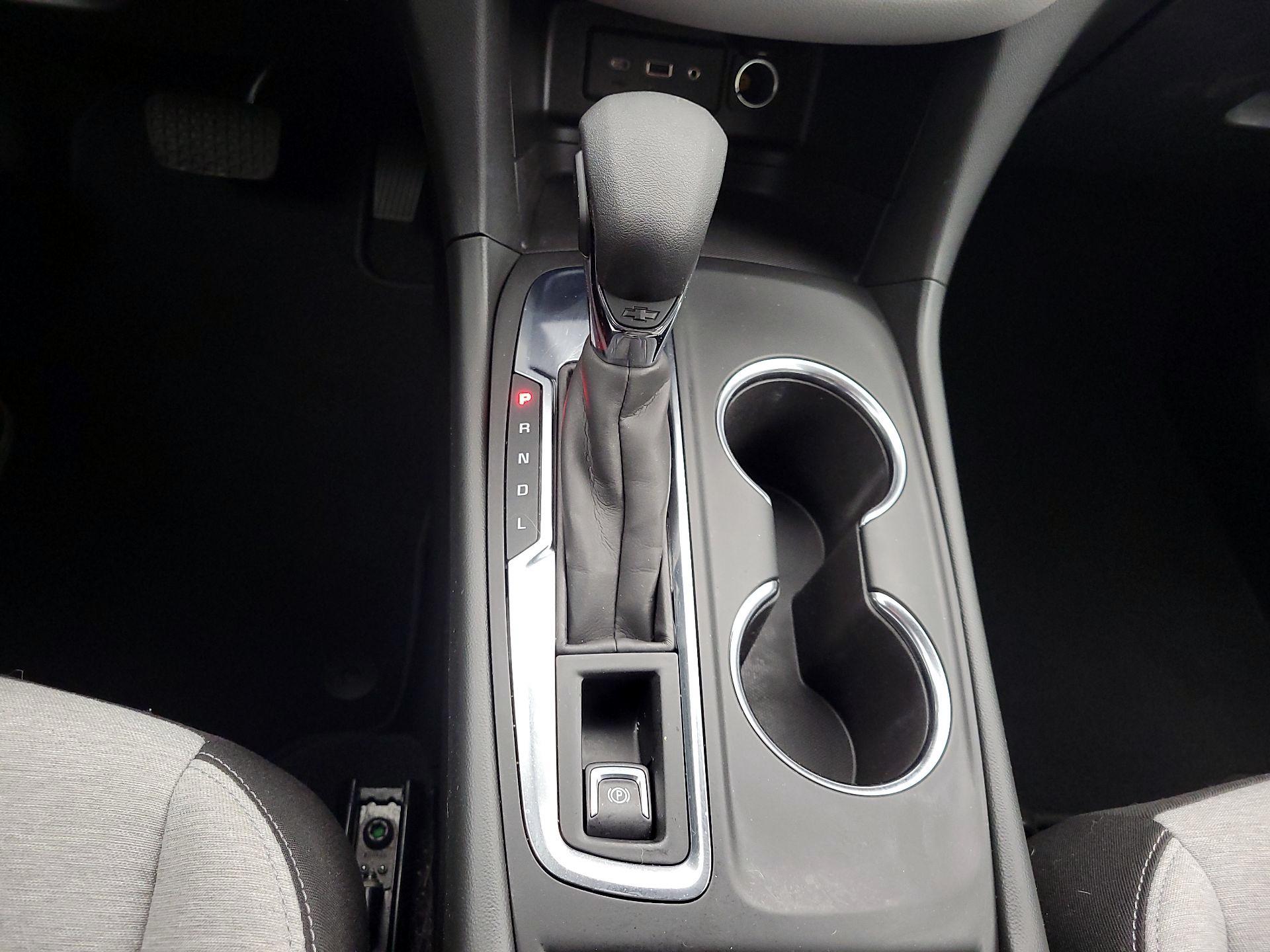 Thumbnail: 2022 Chevrolet Equinox - 18