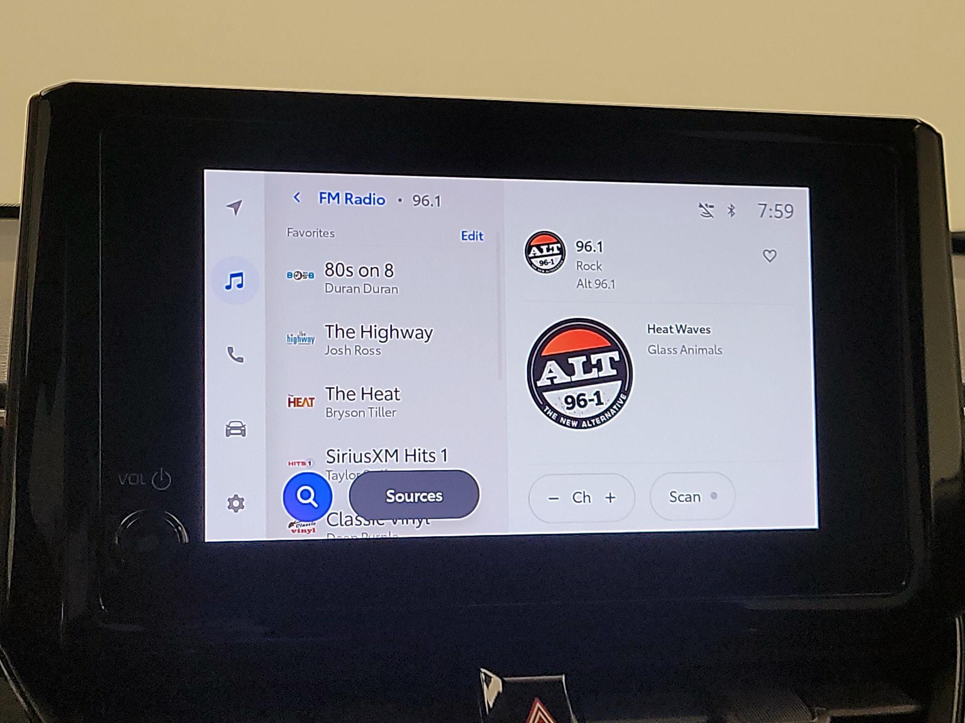 Thumbnail: 2023 Toyota Corolla Cross - 16