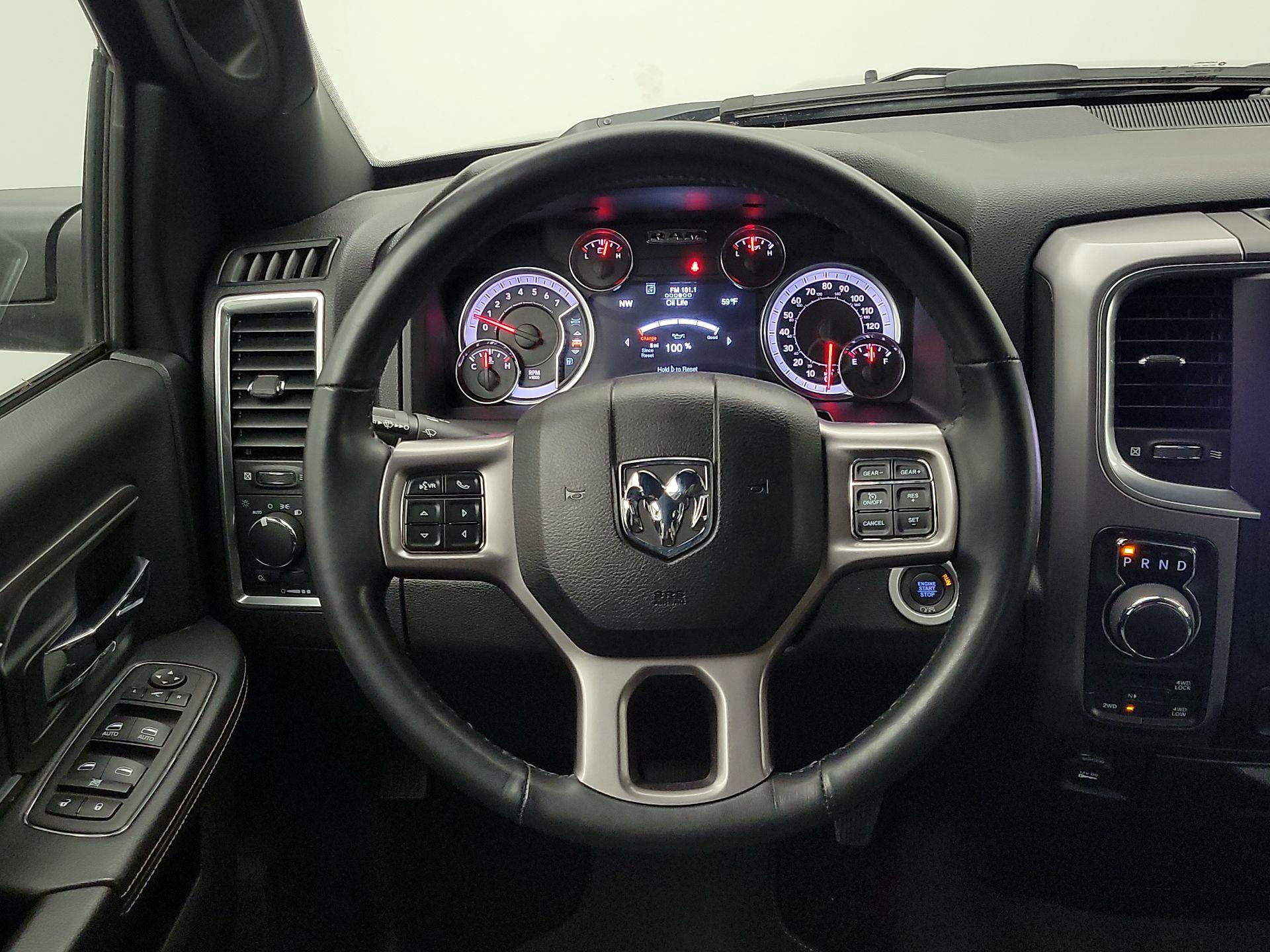 Thumbnail: 2023 RAM 1500 Classic - 10