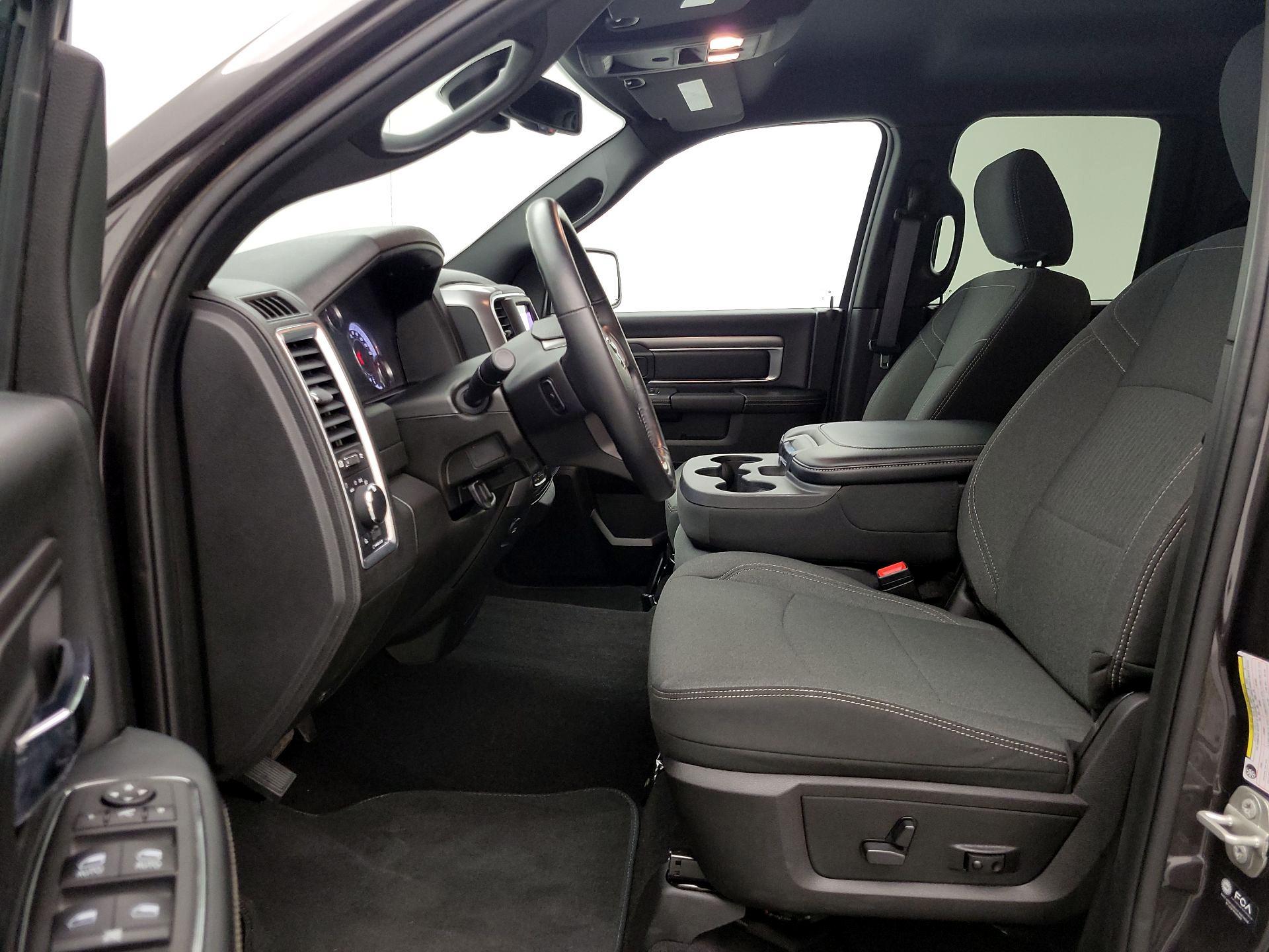 Thumbnail: 2023 RAM 1500 Classic - 11