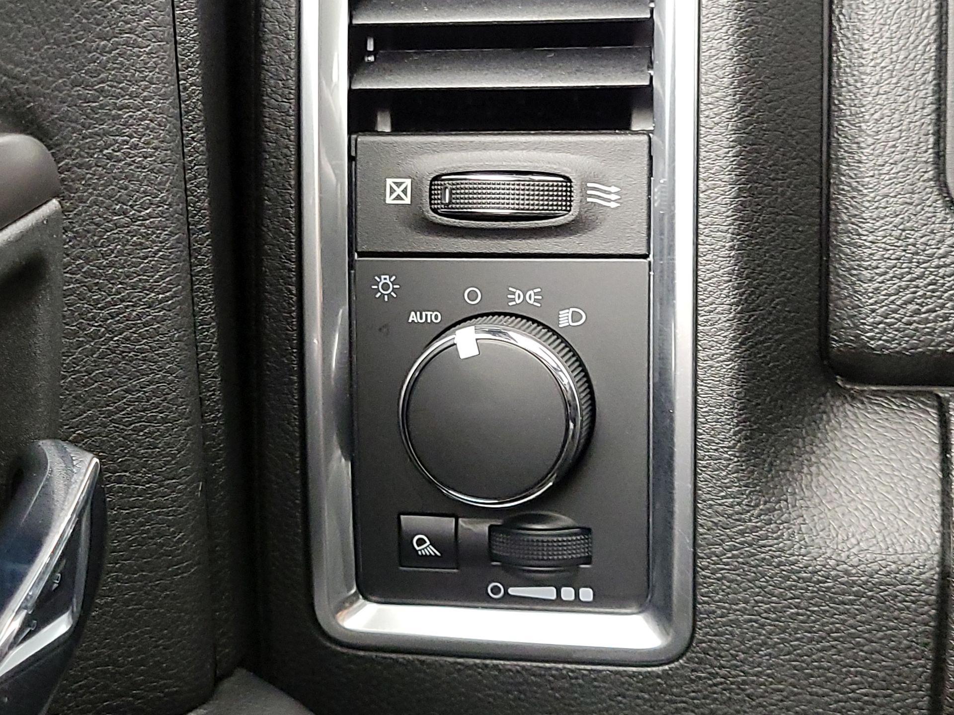 Thumbnail: 2023 RAM 1500 Classic - 13