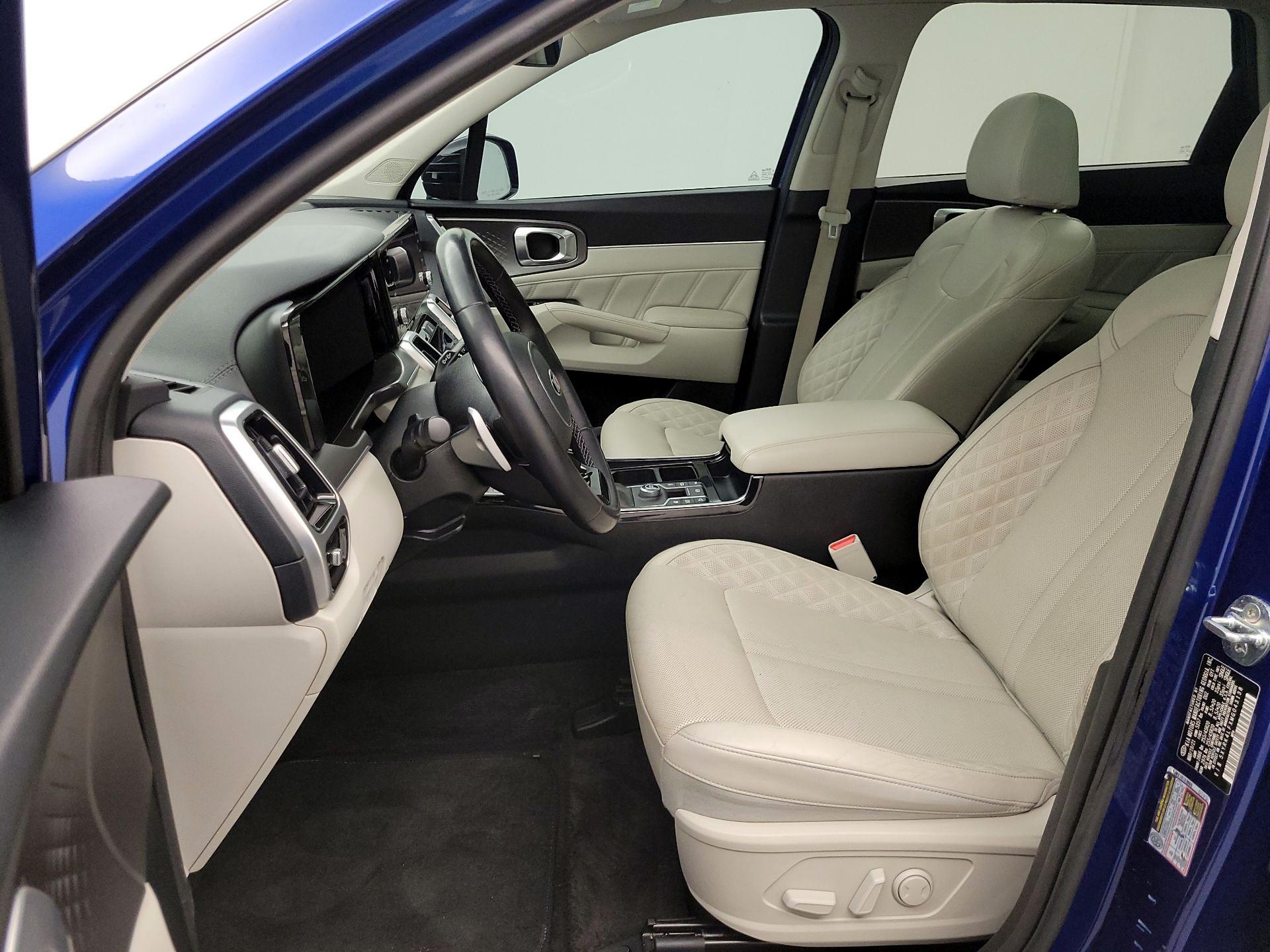 Thumbnail: 2021 Kia Sorento - 11