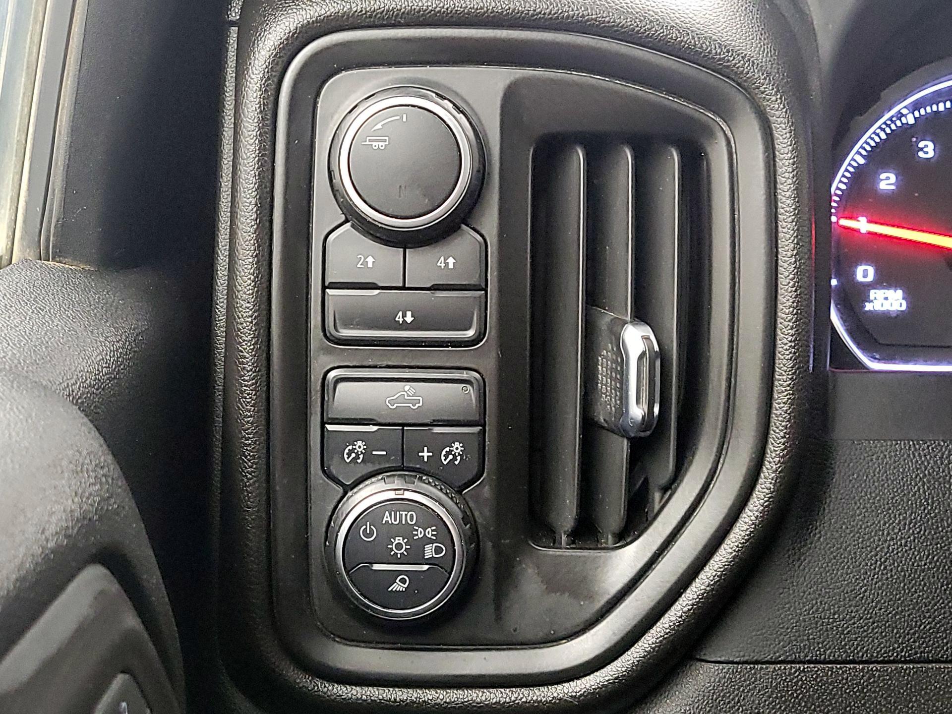 Thumbnail: 2022 Chevrolet Silverado 2500 - 13