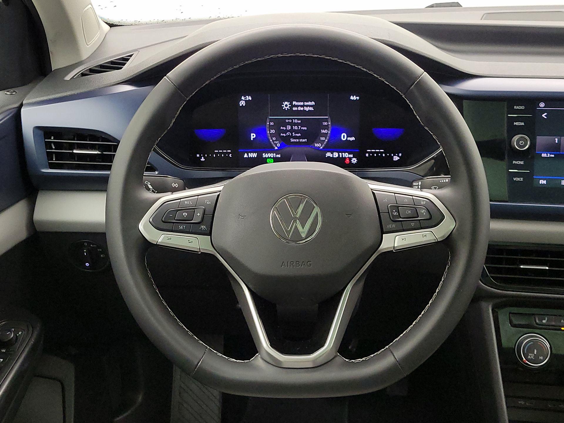 Thumbnail: 2023 Volkswagen Taos - 10