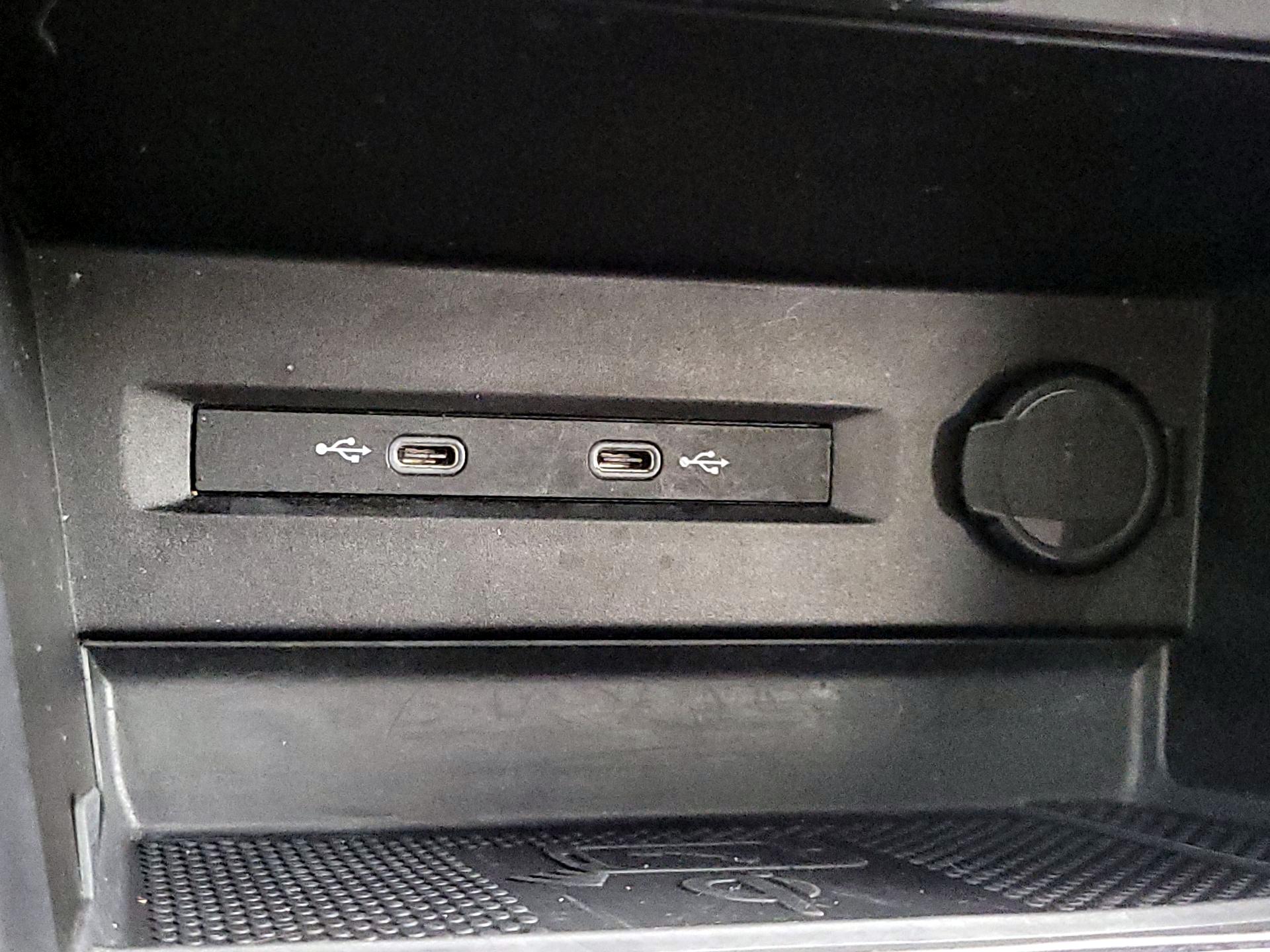 Thumbnail: 2023 Volkswagen Taos - 18