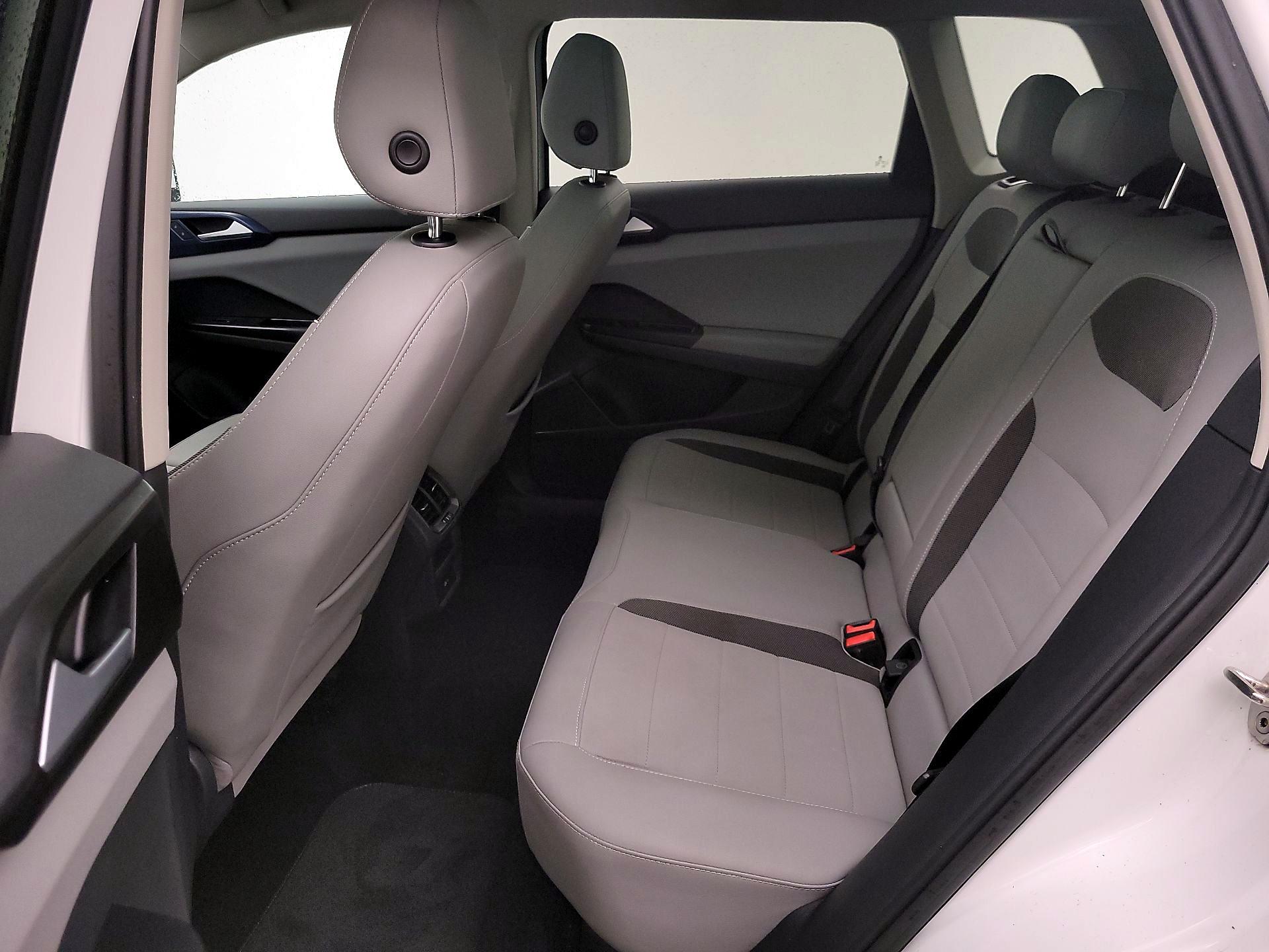 Thumbnail: 2023 Volkswagen Taos - 20