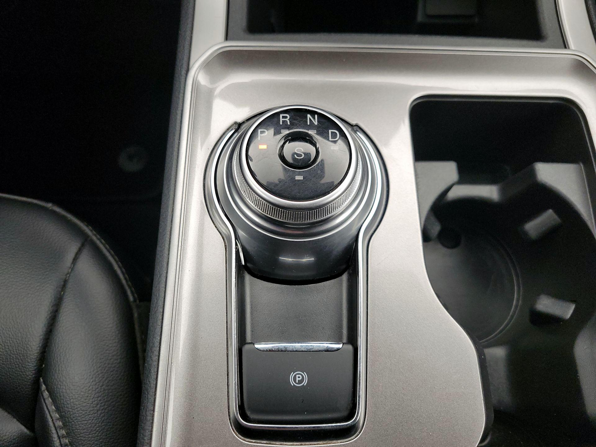 Thumbnail: 2023 Ford Edge - 18