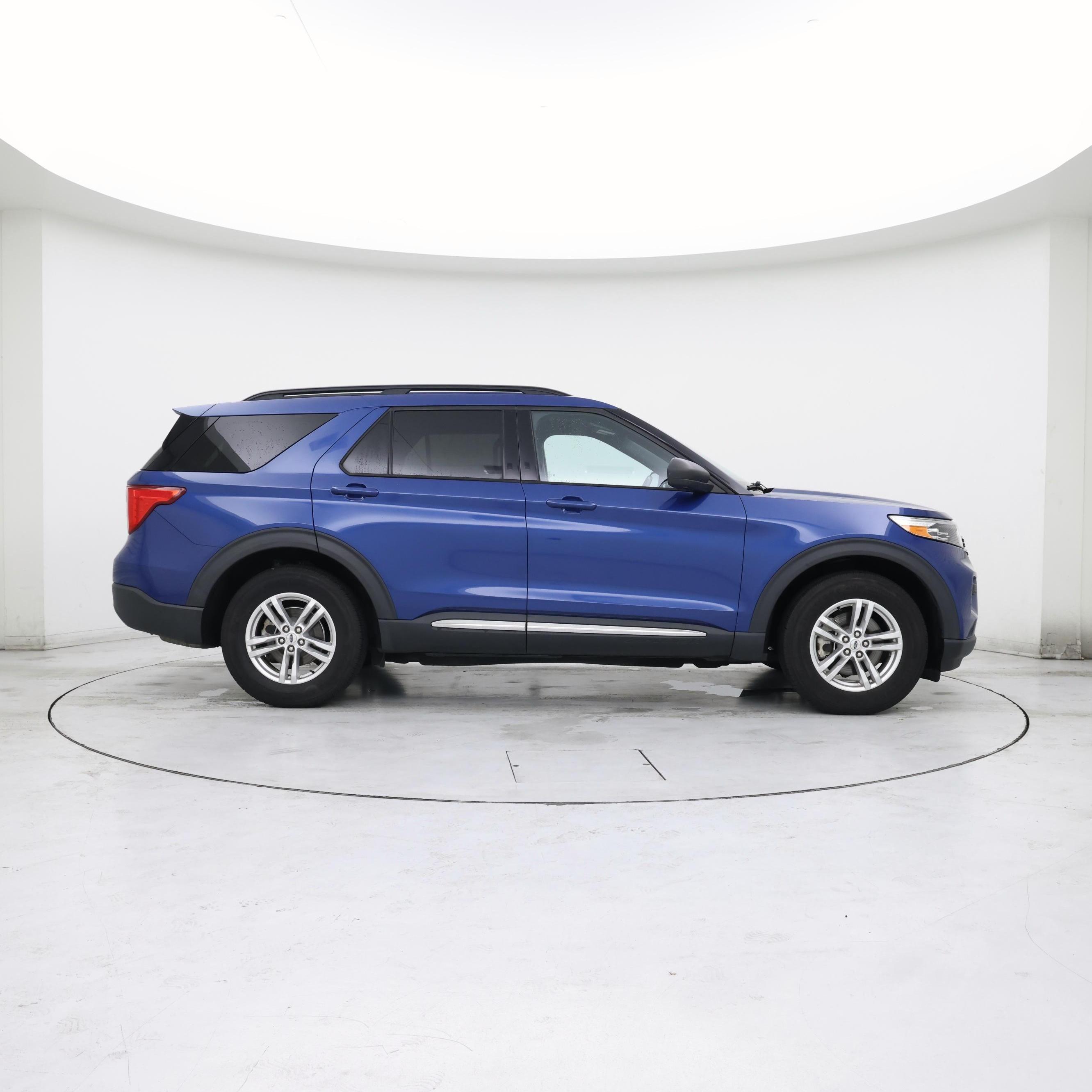 Thumbnail: 2020 Ford Explorer - 7