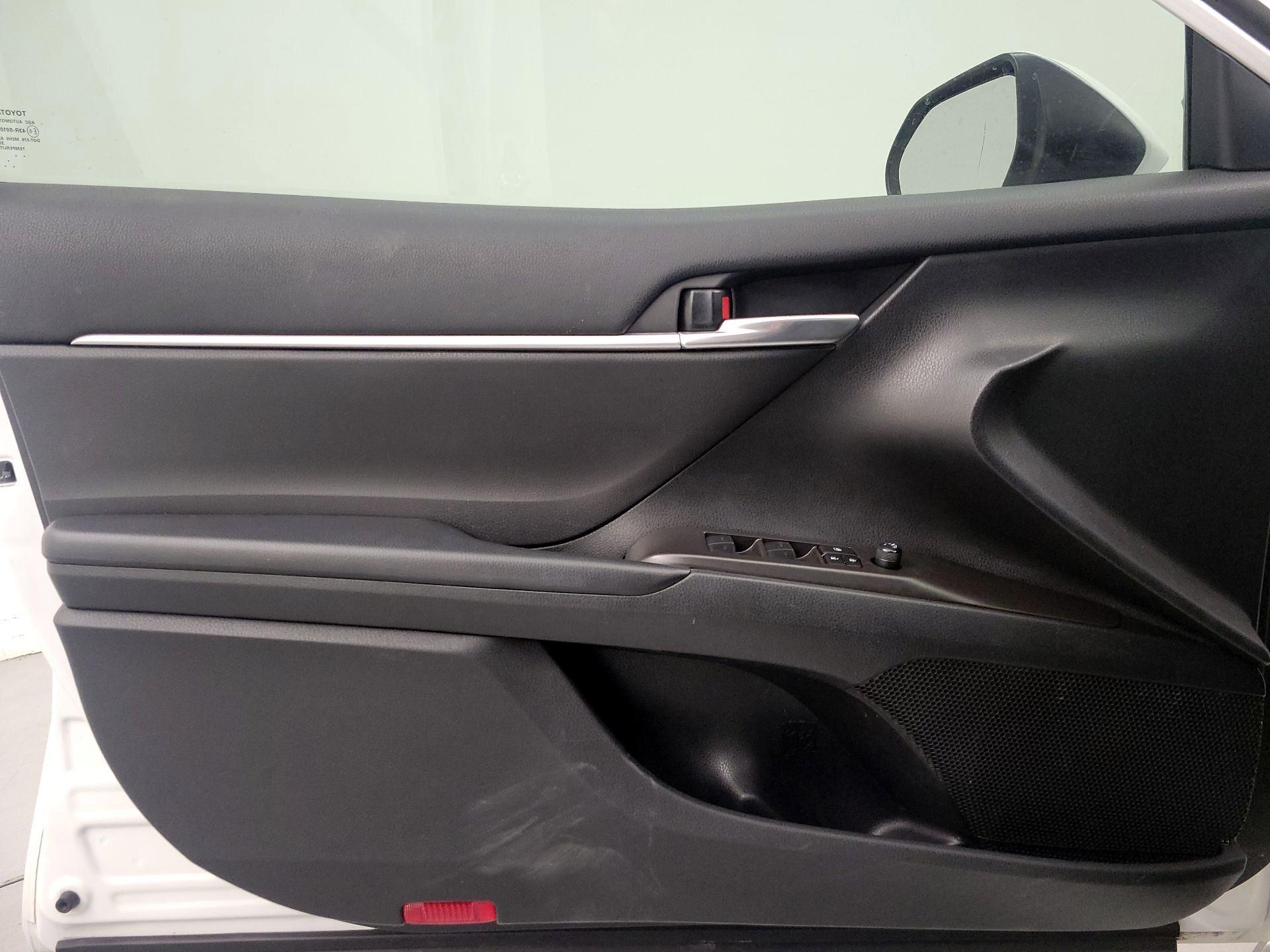 Thumbnail: 2023 Toyota Camry - 12