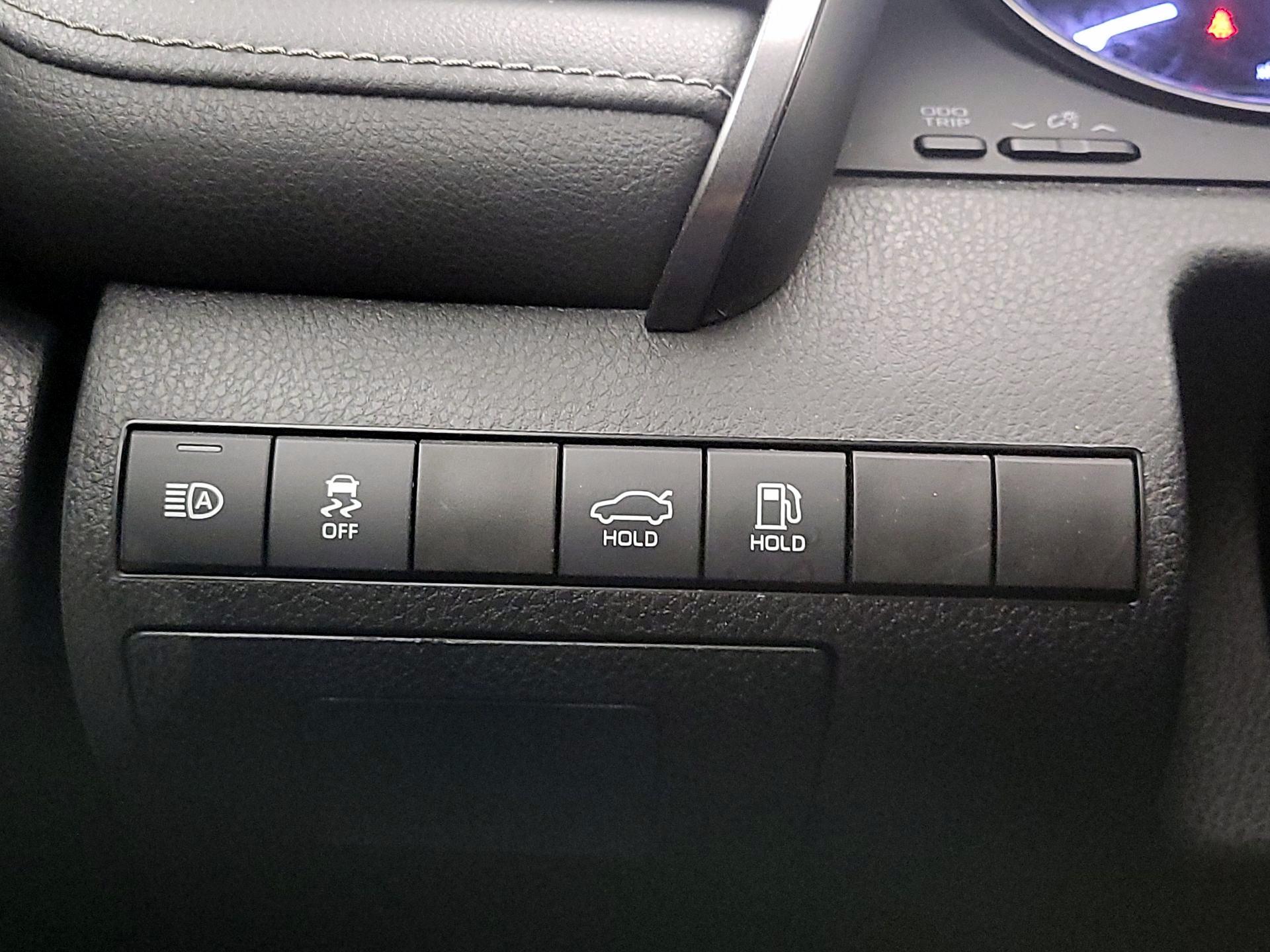 Thumbnail: 2023 Toyota Camry - 13