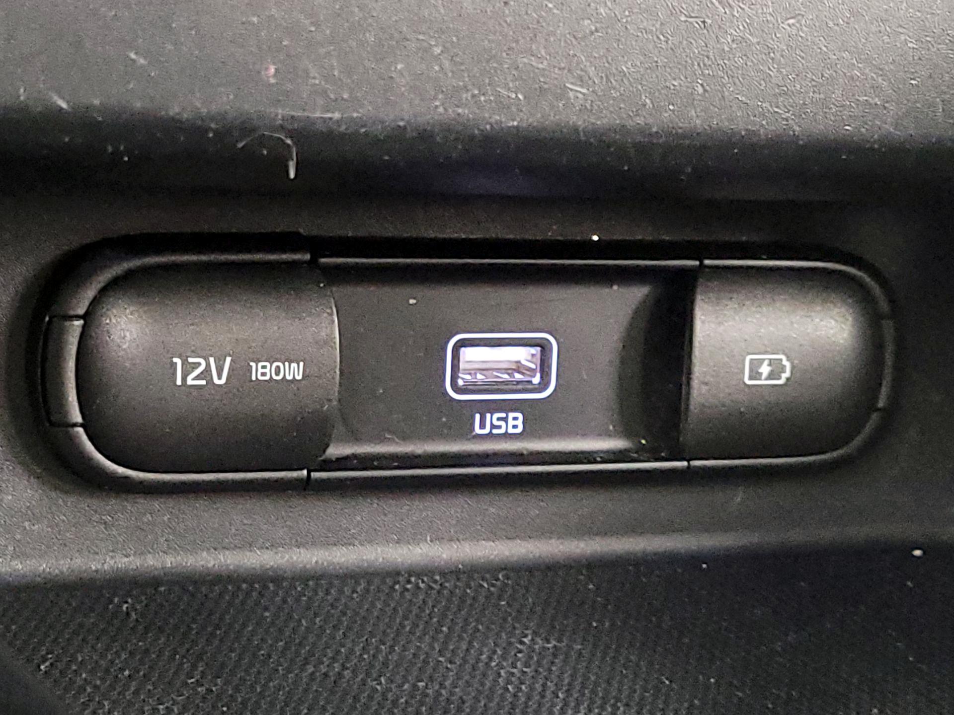 Thumbnail: 2022 Kia Seltos - 19