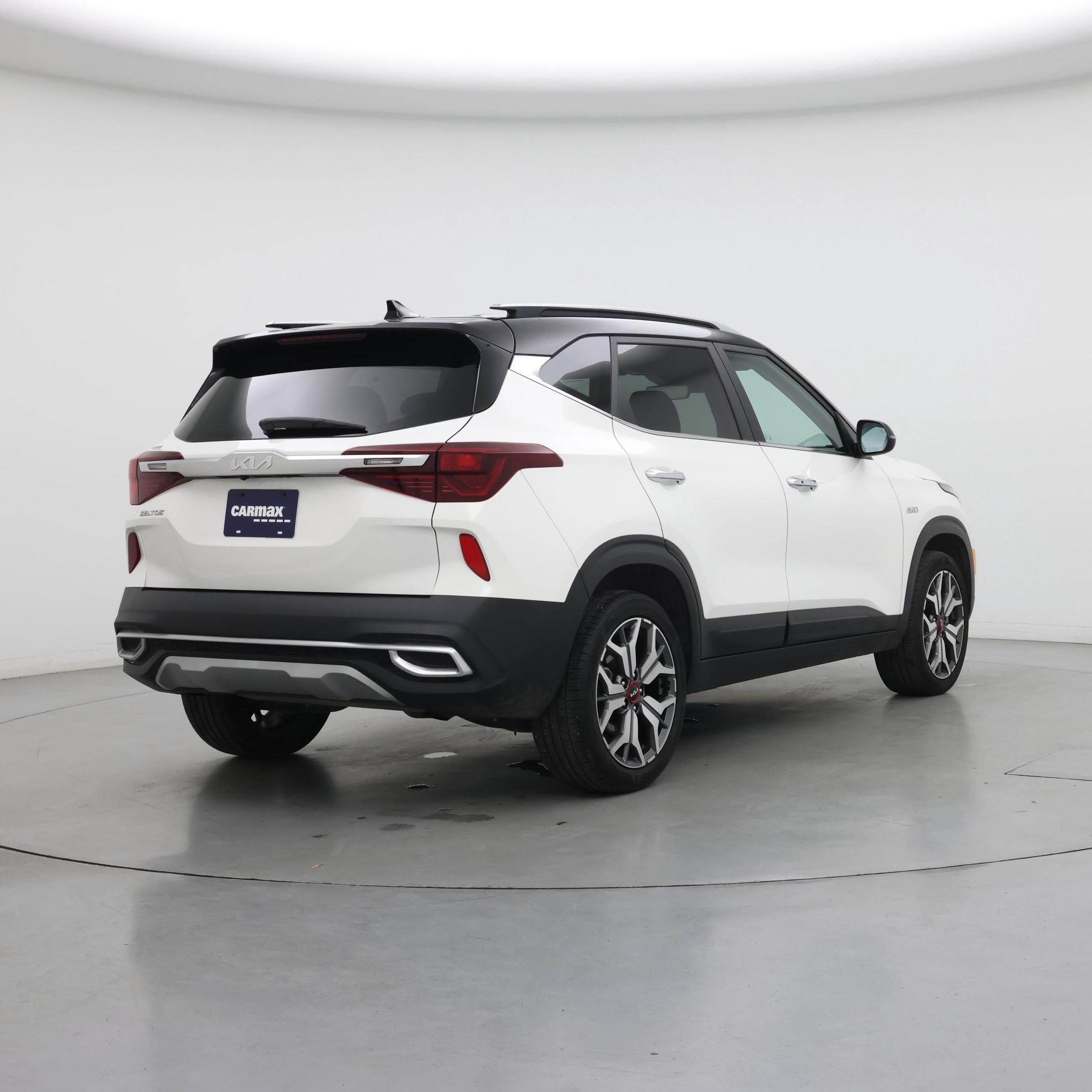 Thumbnail: 2022 Kia Seltos - 8