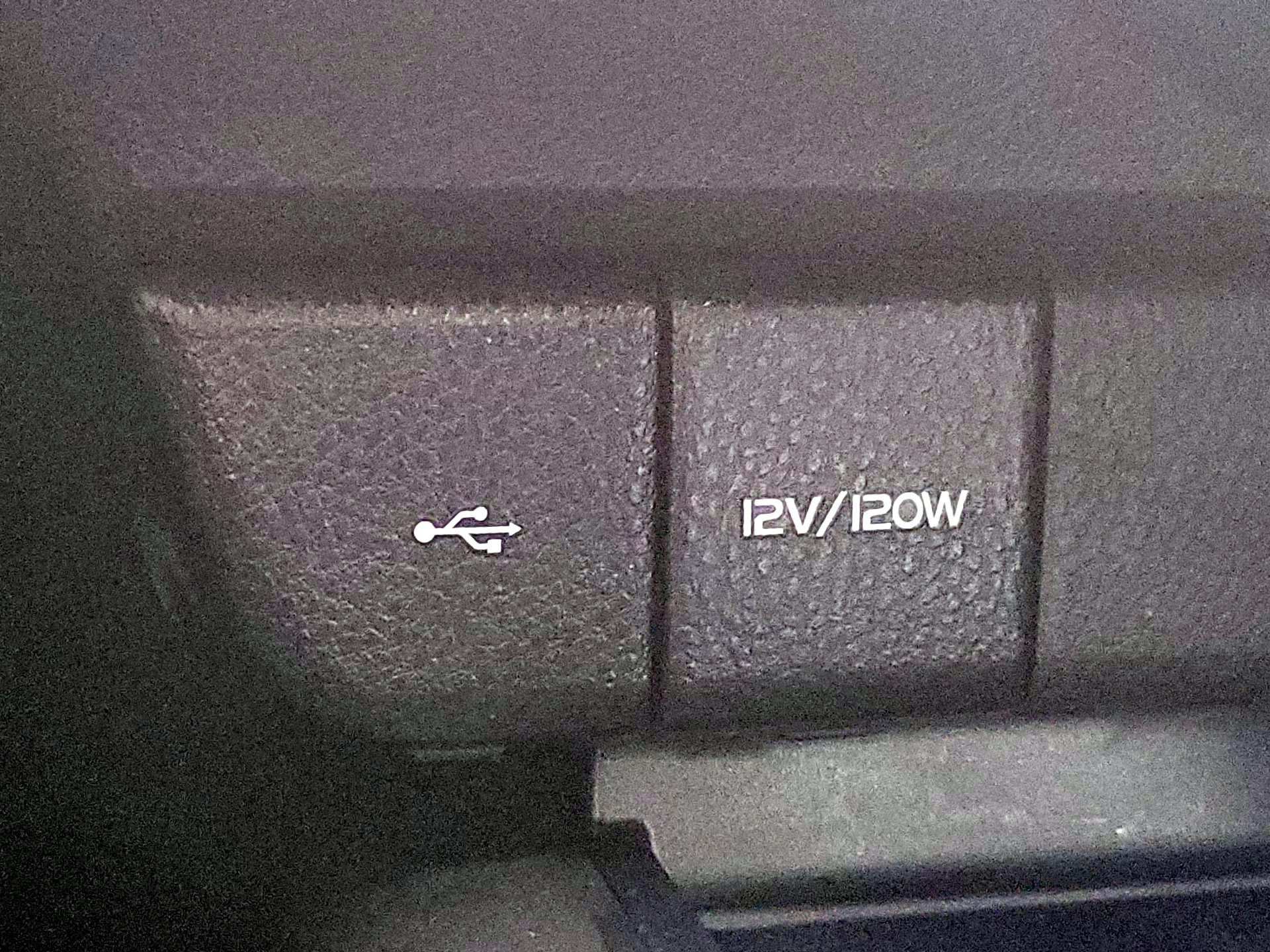 Thumbnail: 2023 Toyota Camry - 19