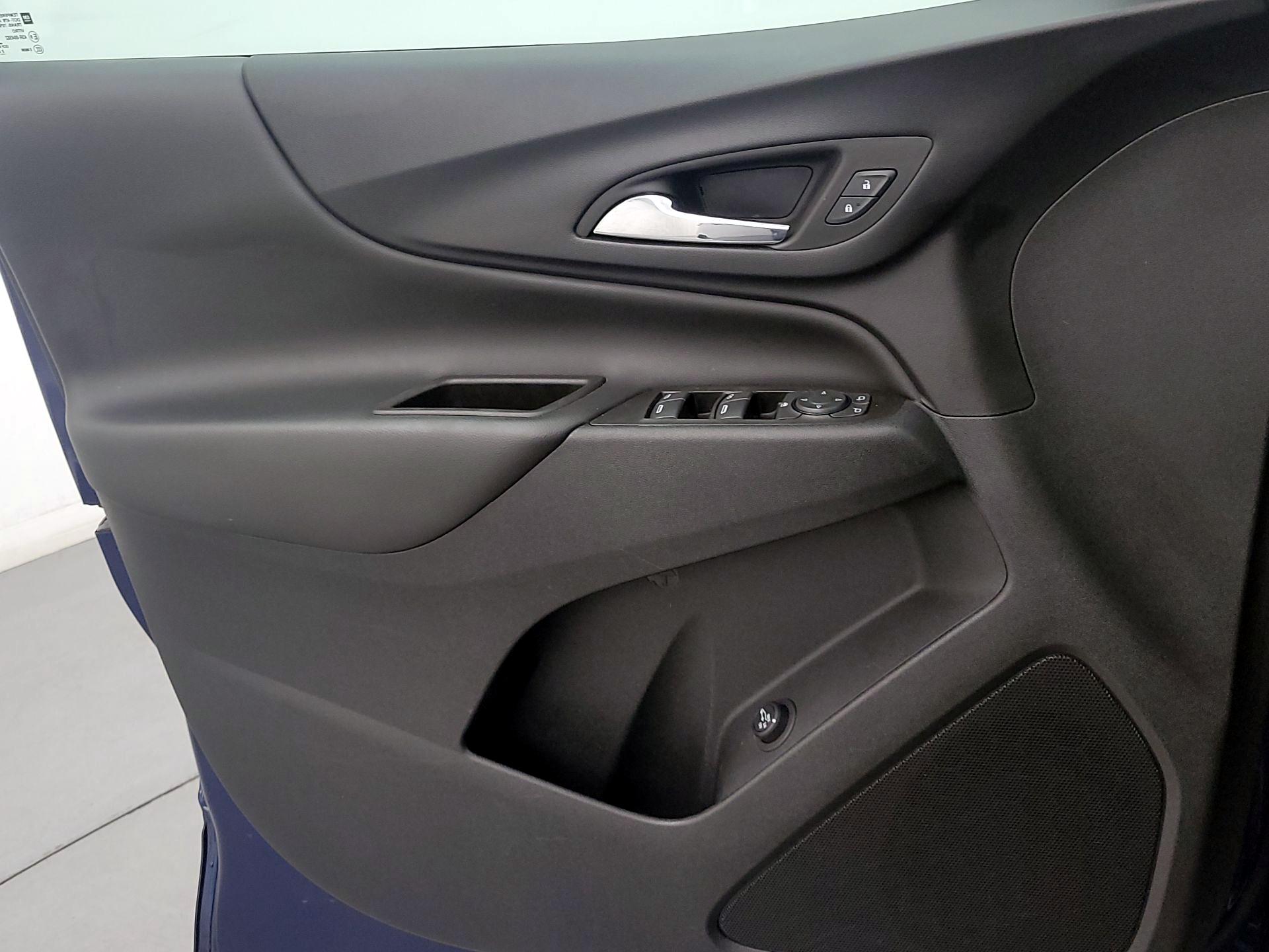 Thumbnail: 2022 Chevrolet Equinox - 12