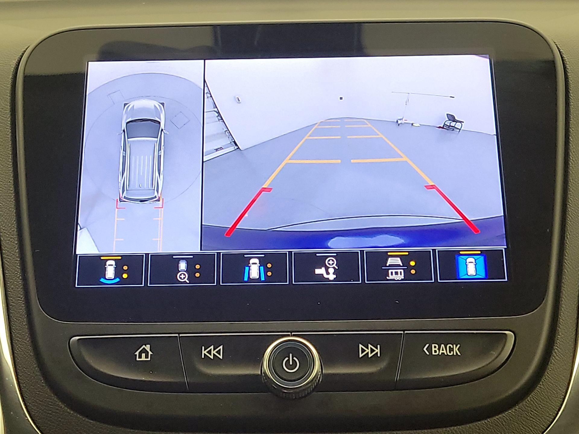 Thumbnail: 2022 Chevrolet Equinox - 15