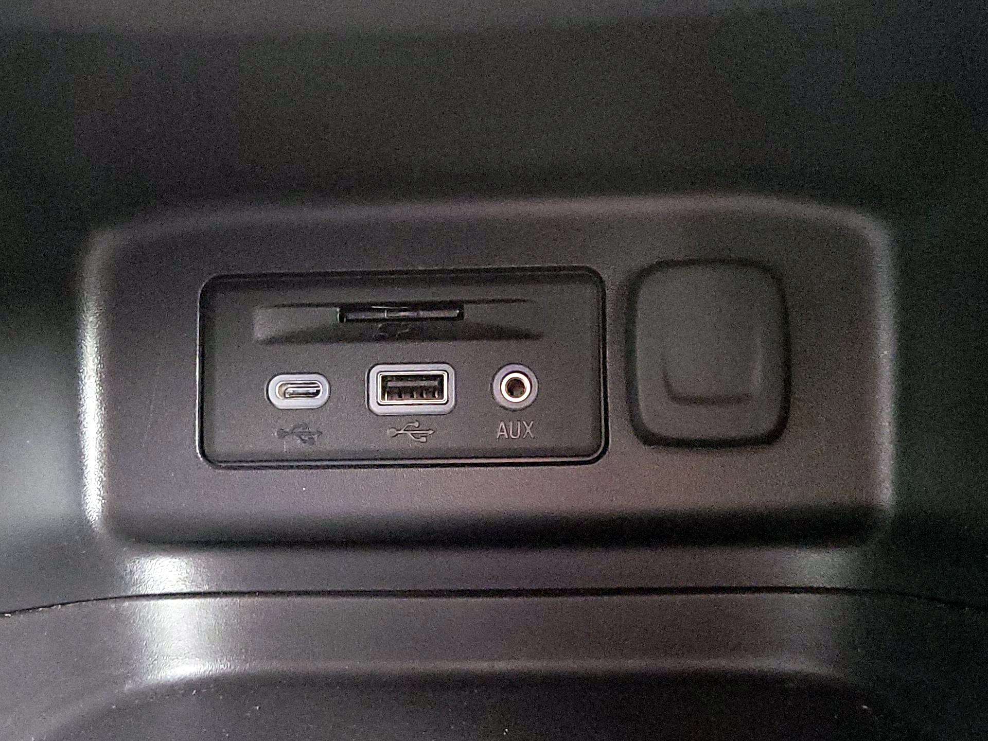 Thumbnail: 2022 Chevrolet Equinox - 19