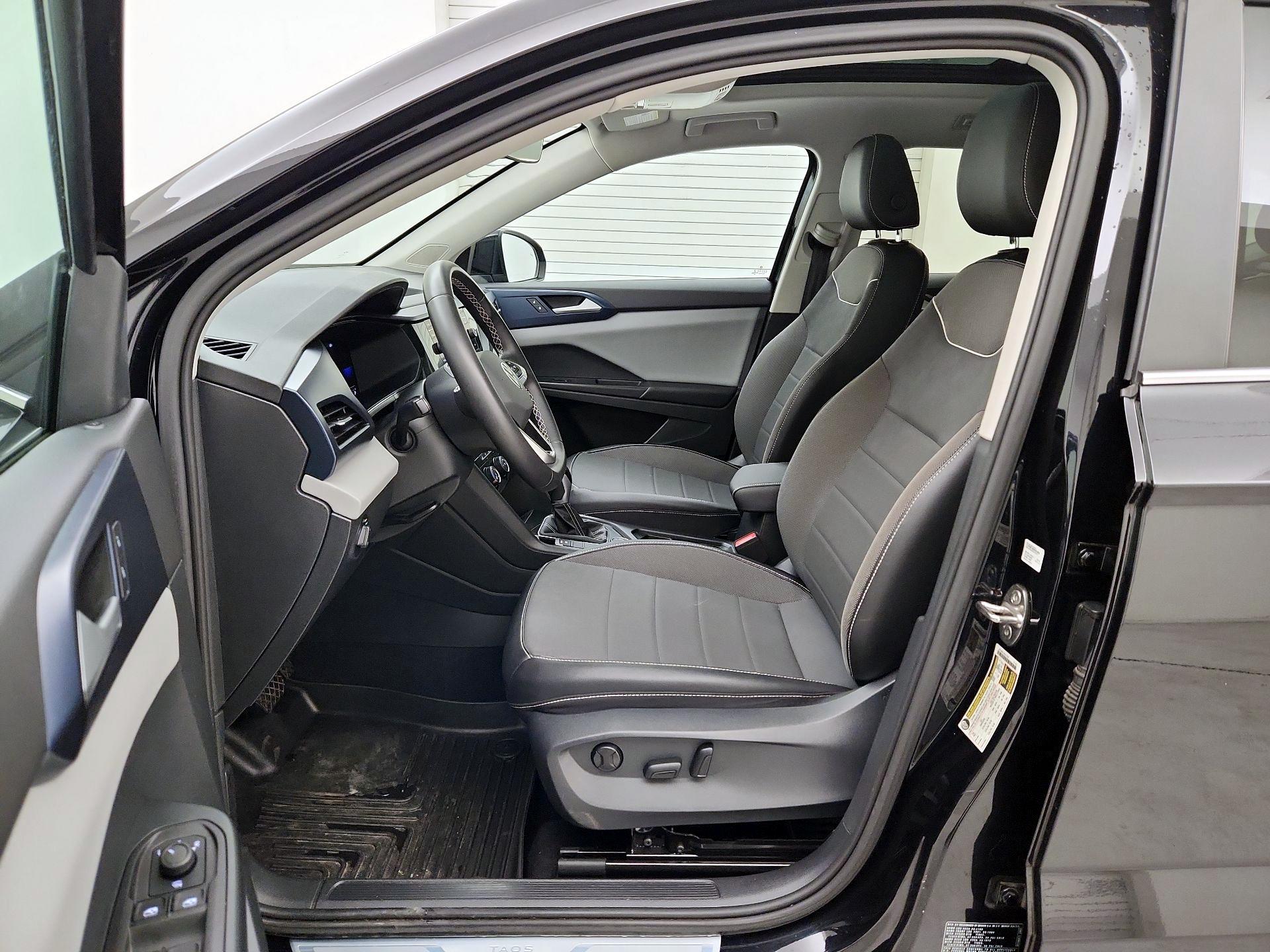 Thumbnail: 2023 Volkswagen Taos - 11