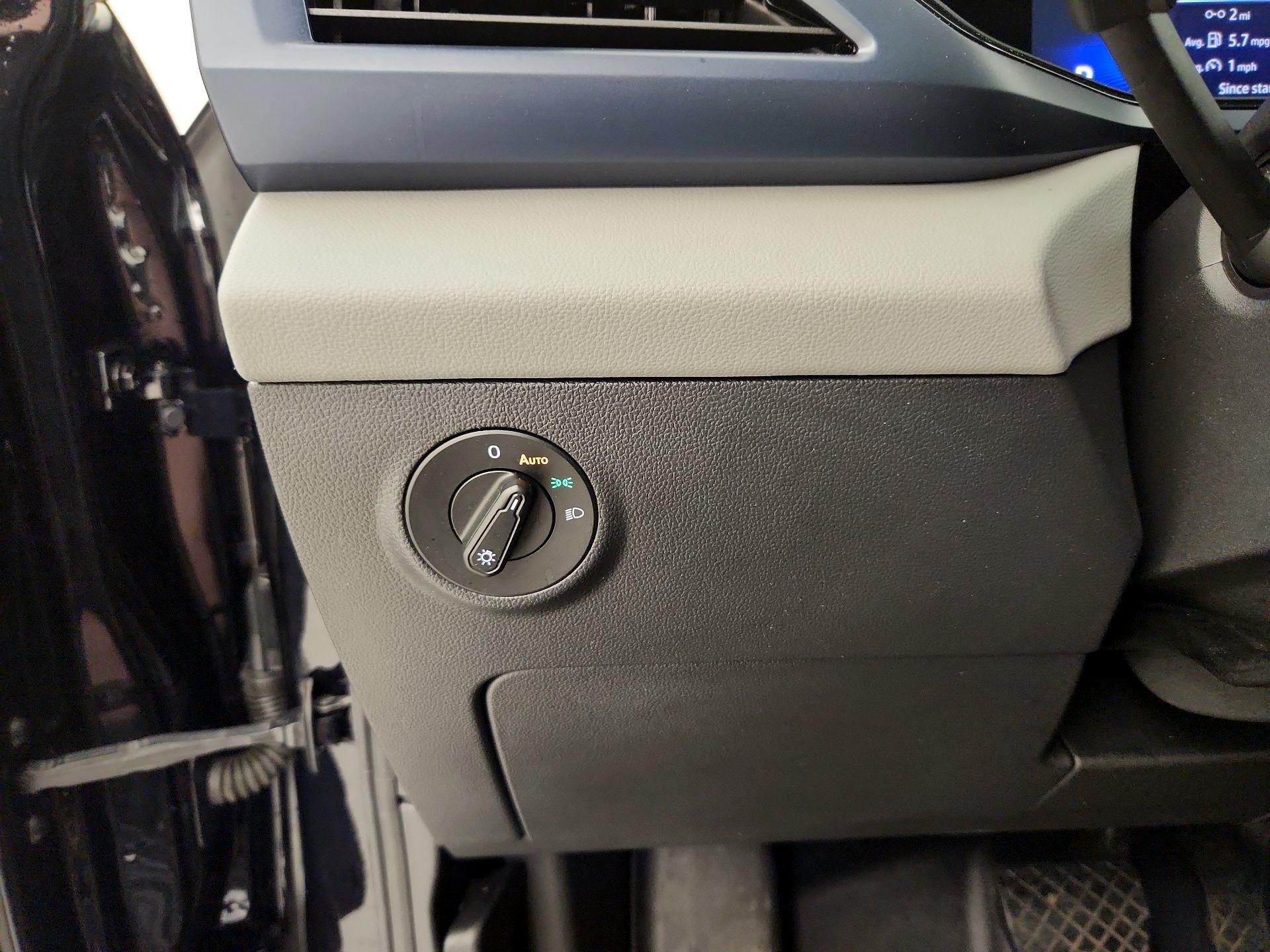 Thumbnail: 2023 Volkswagen Taos - 13