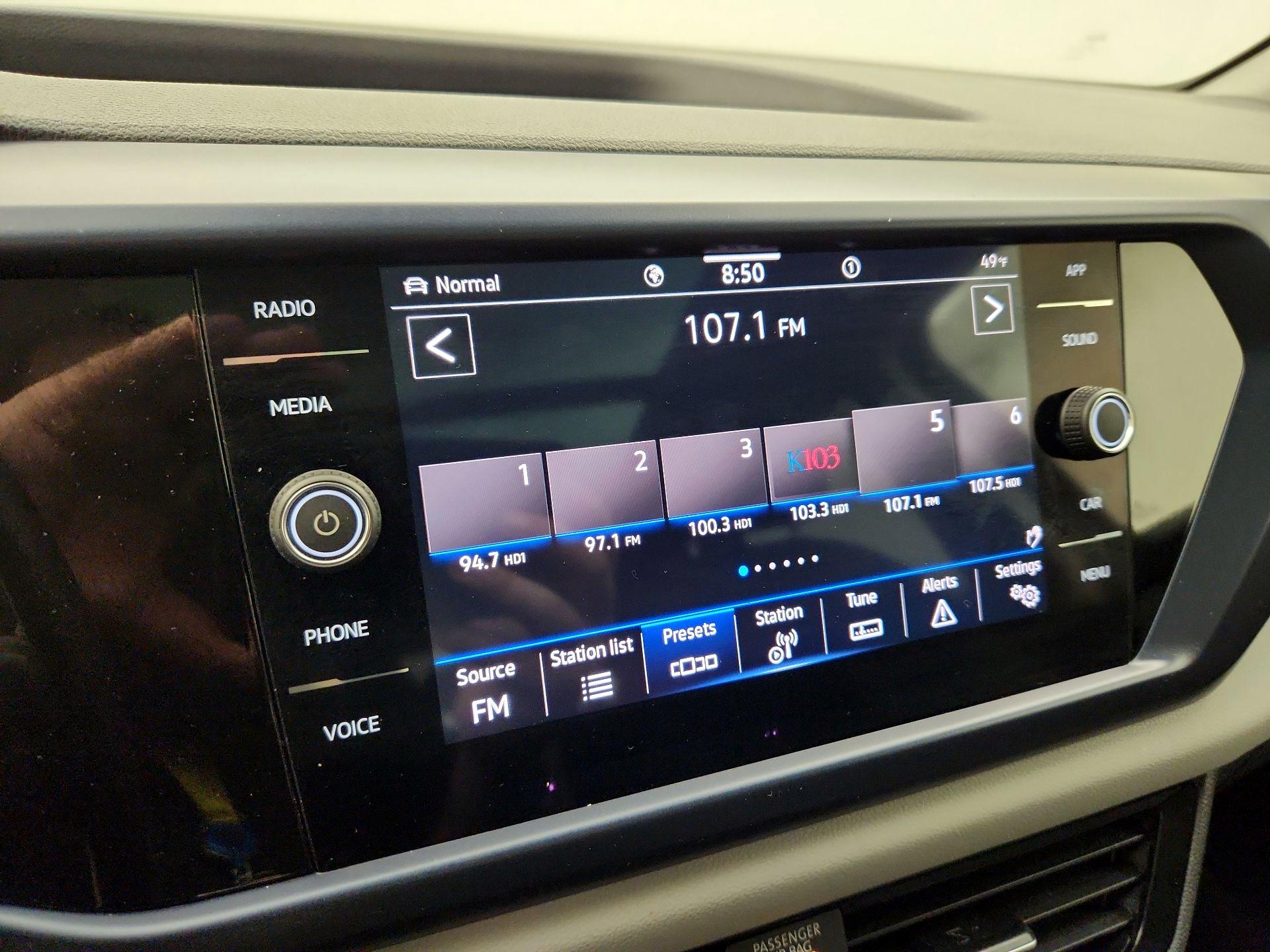 Thumbnail: 2023 Volkswagen Taos - 15