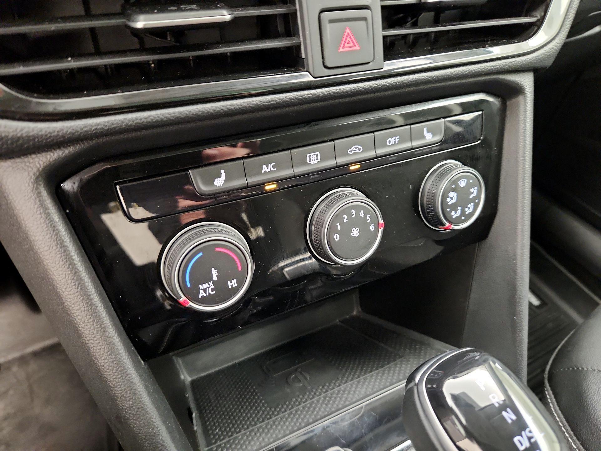 Thumbnail: 2023 Volkswagen Taos - 16