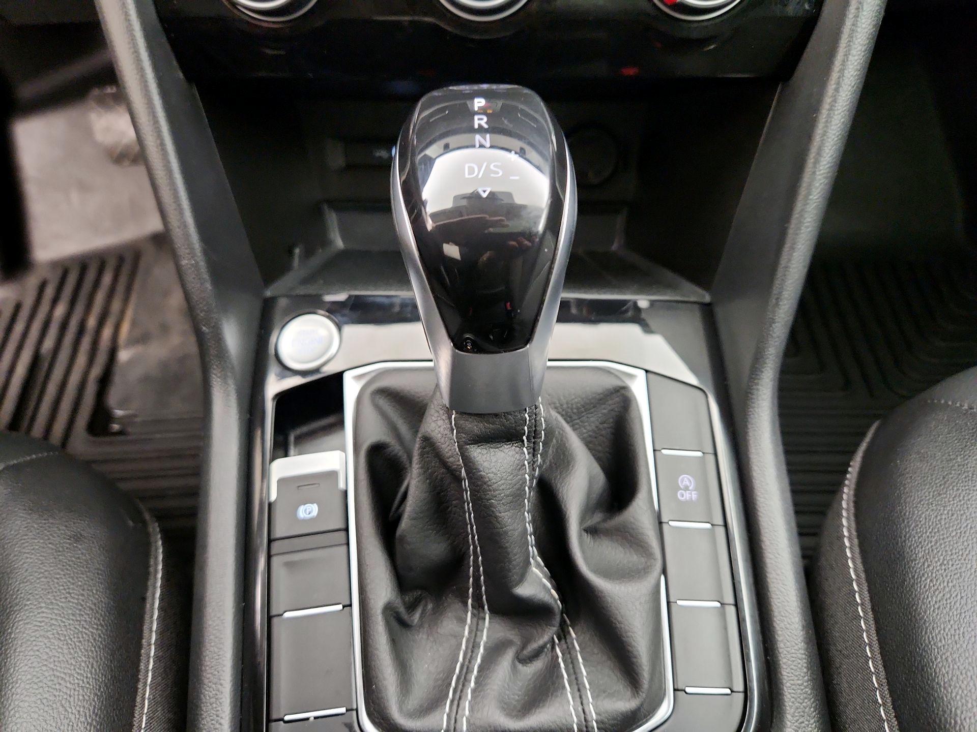 Thumbnail: 2023 Volkswagen Taos - 17