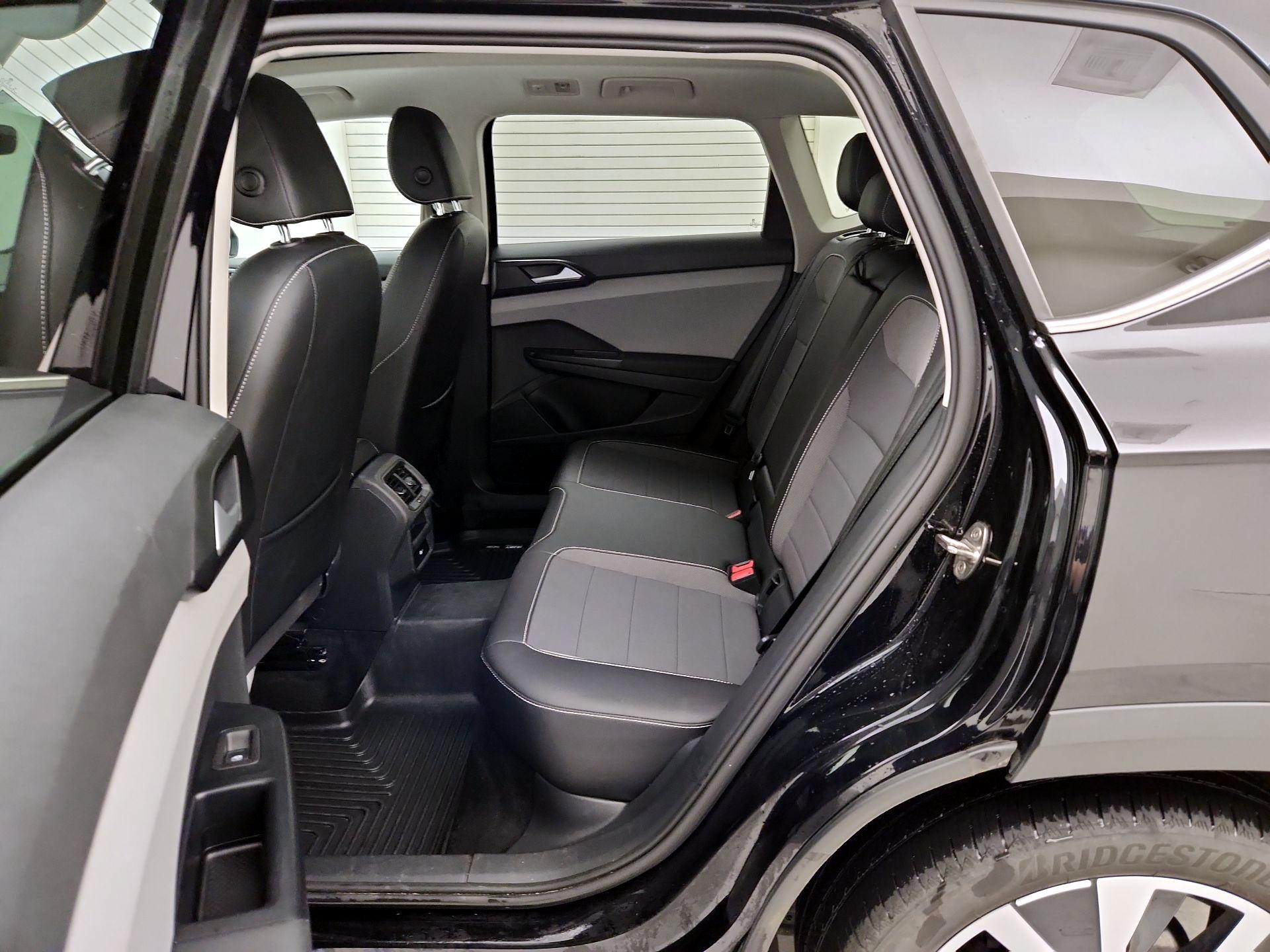 Thumbnail: 2023 Volkswagen Taos - 20