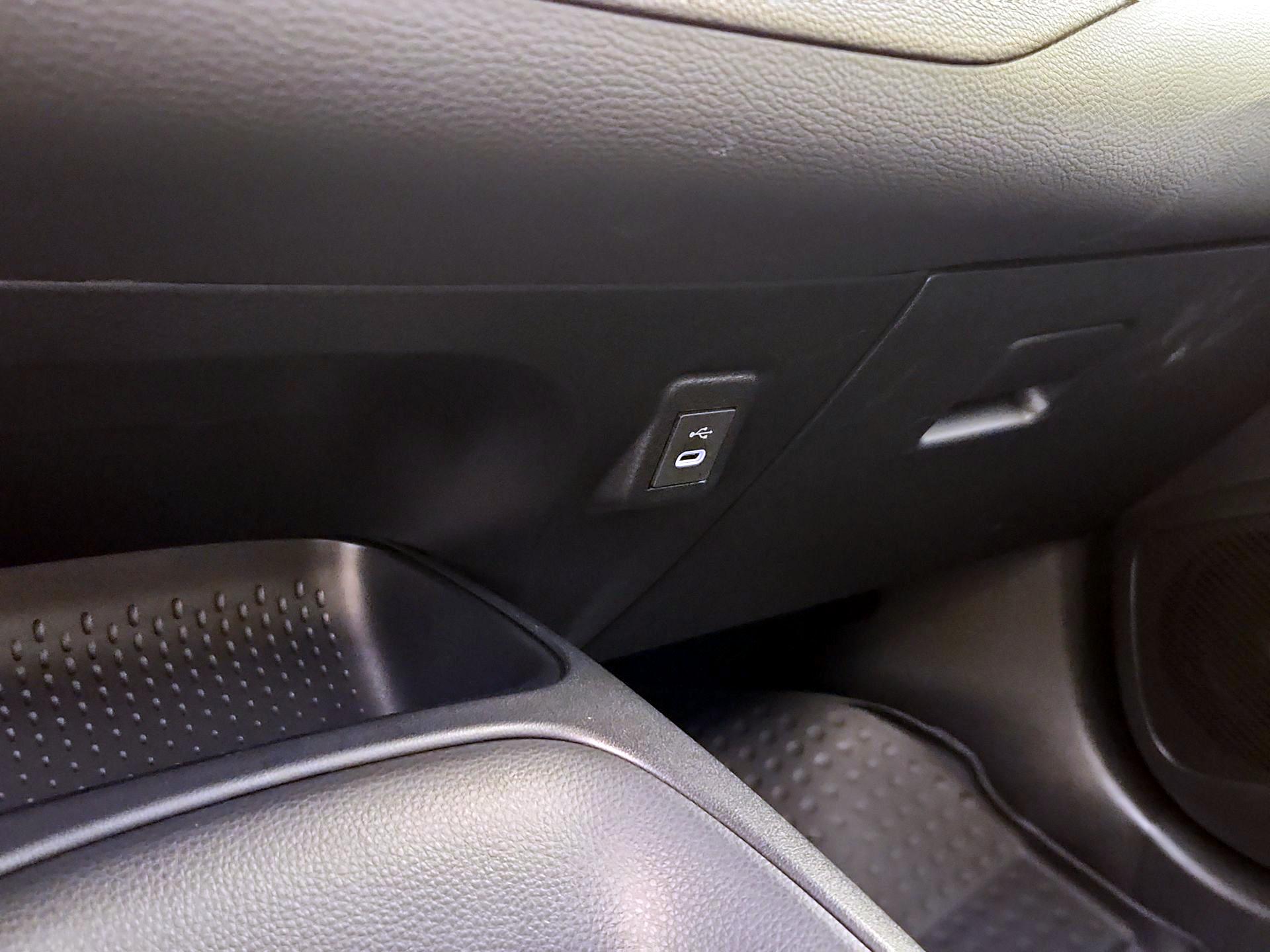 Thumbnail: 2026 Toyota Corolla - 18