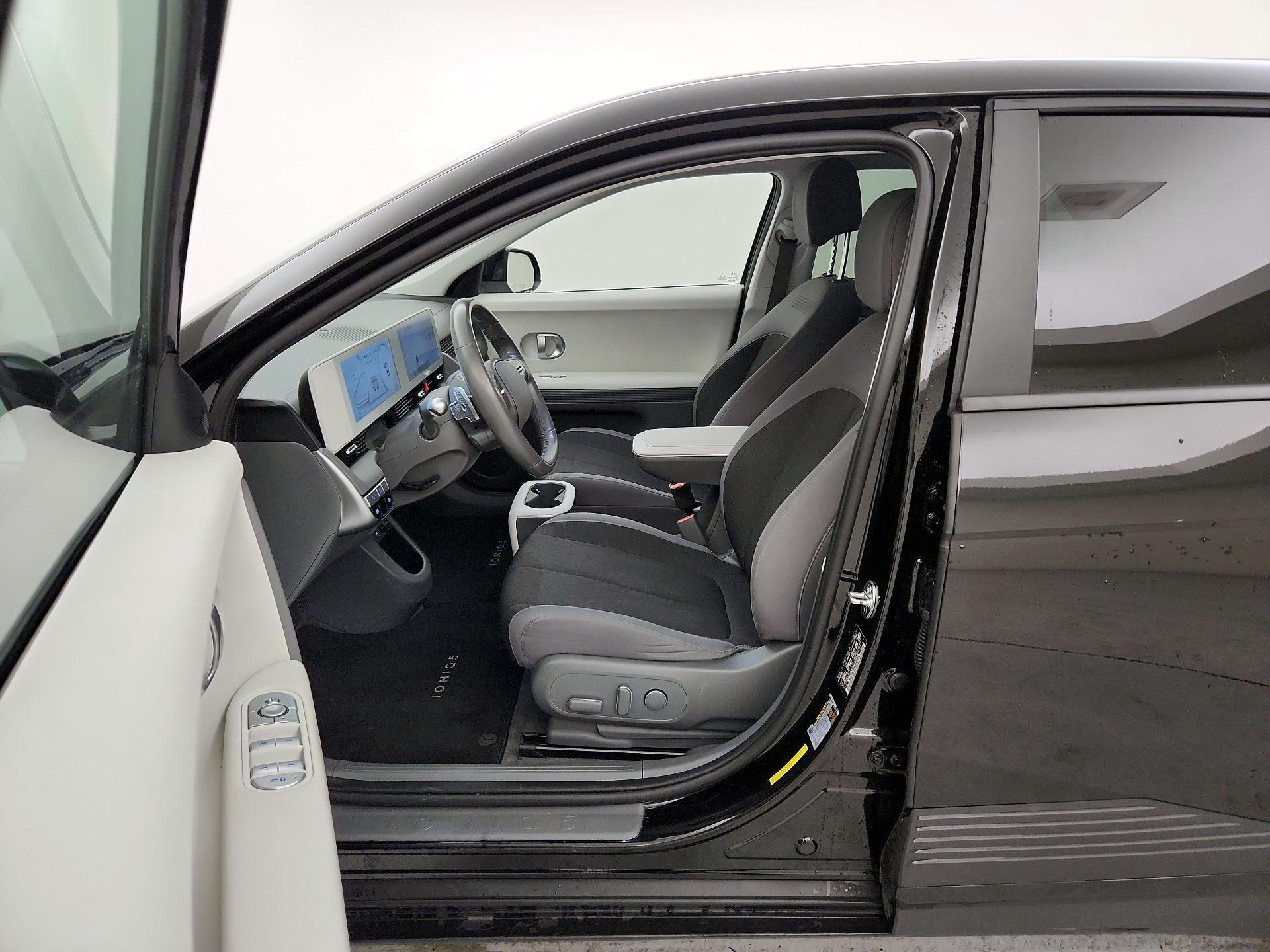 Thumbnail: 2022 Hyundai Ioniq 5 - 11