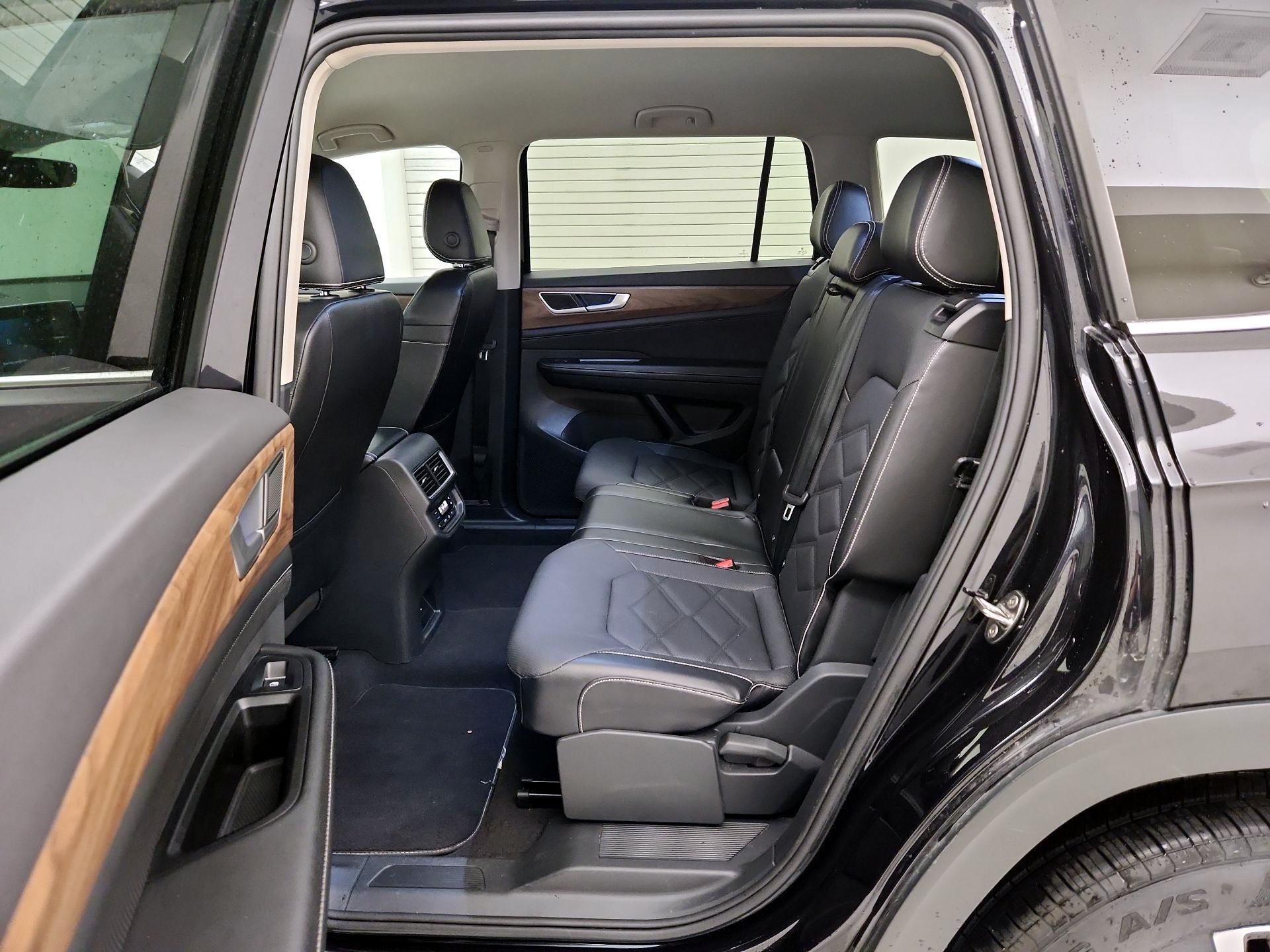 Thumbnail: 2024 Volkswagen Atlas - 19