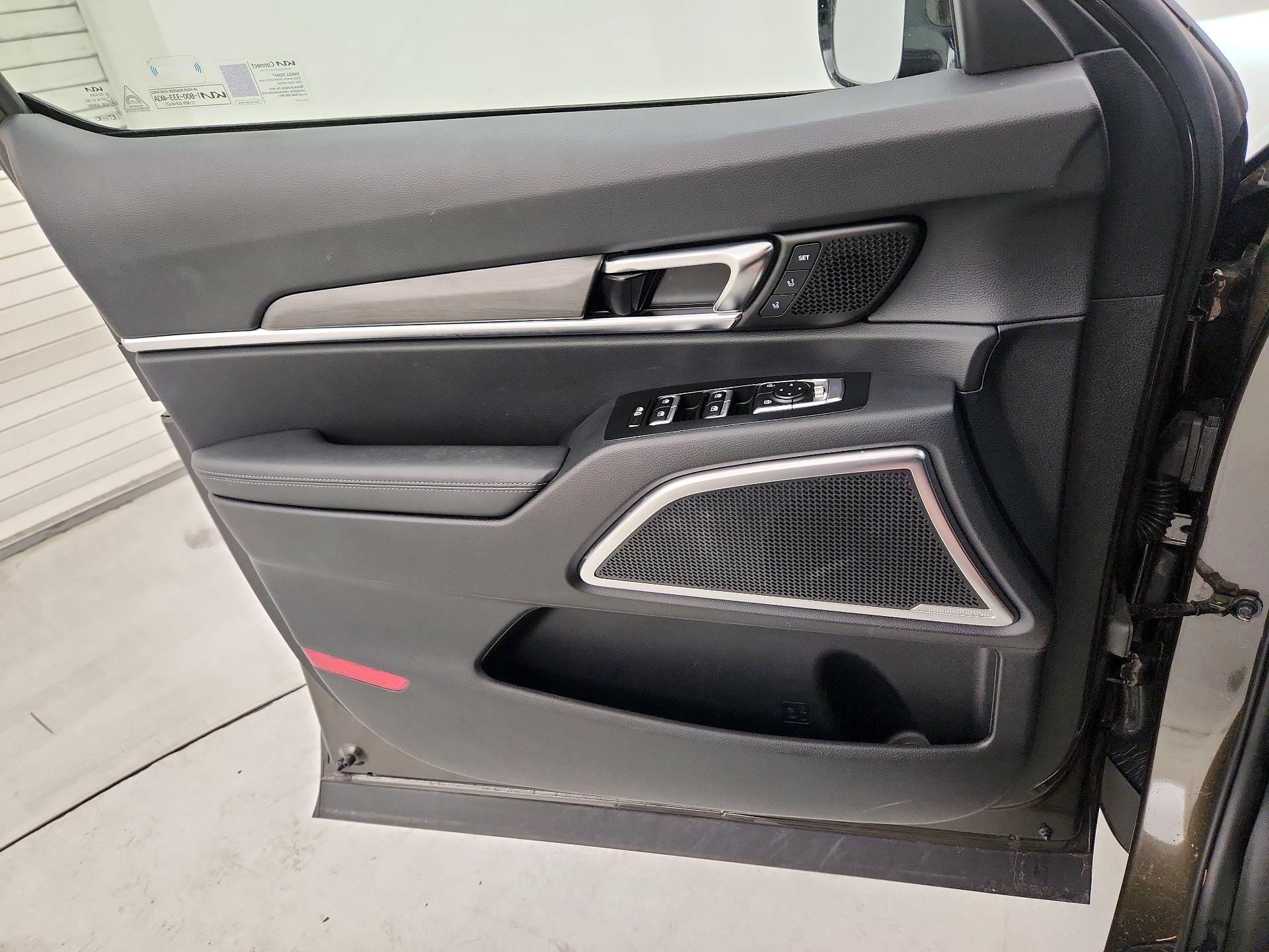 Thumbnail: 2023 Kia Telluride - 12