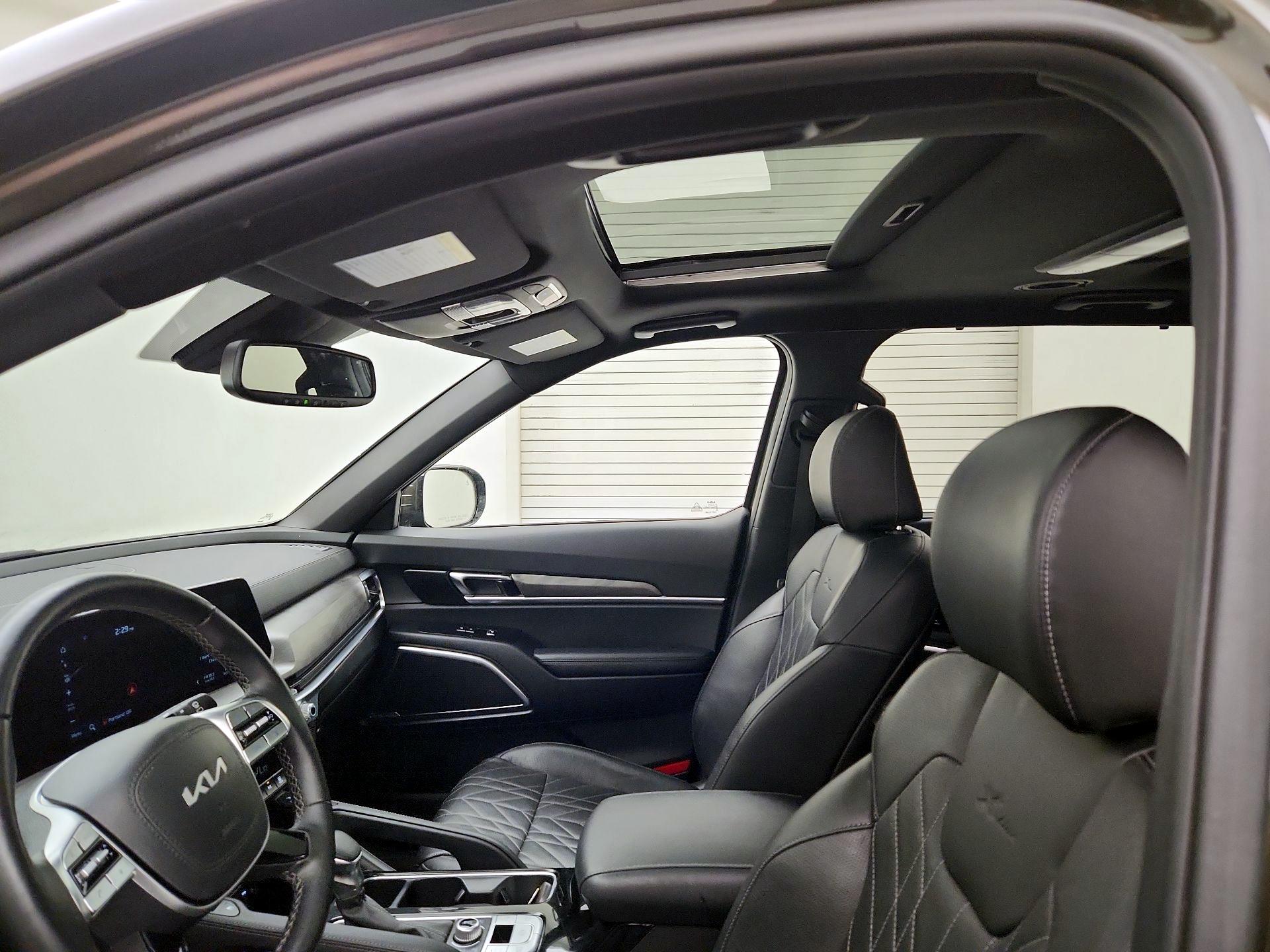 Thumbnail: 2023 Kia Telluride - 20