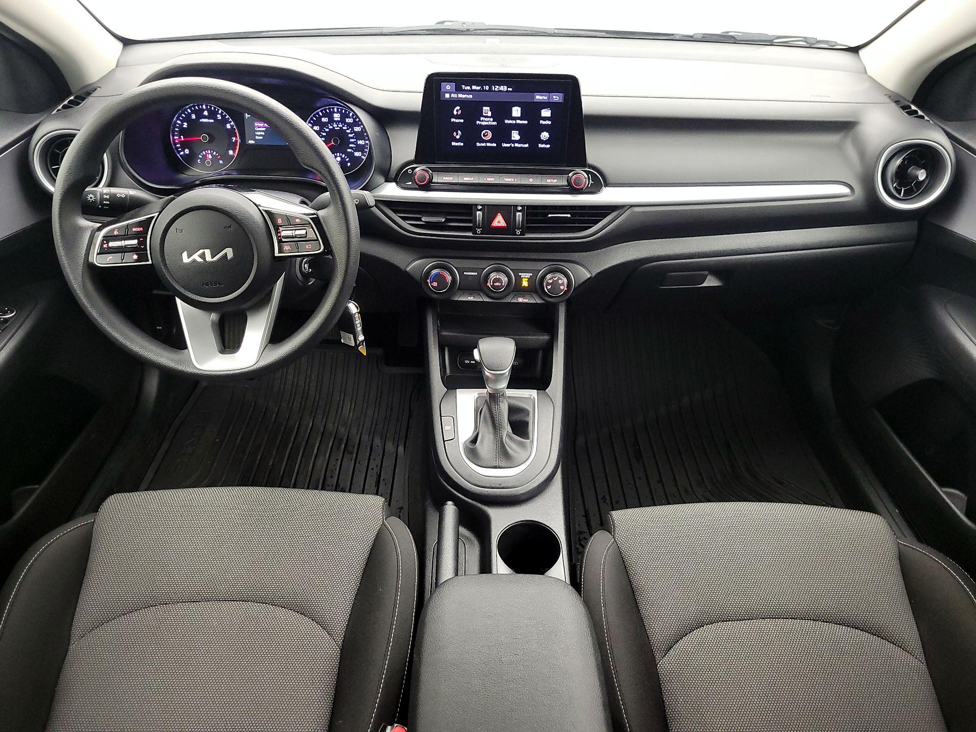 Thumbnail: 2024 Kia Forte - 9