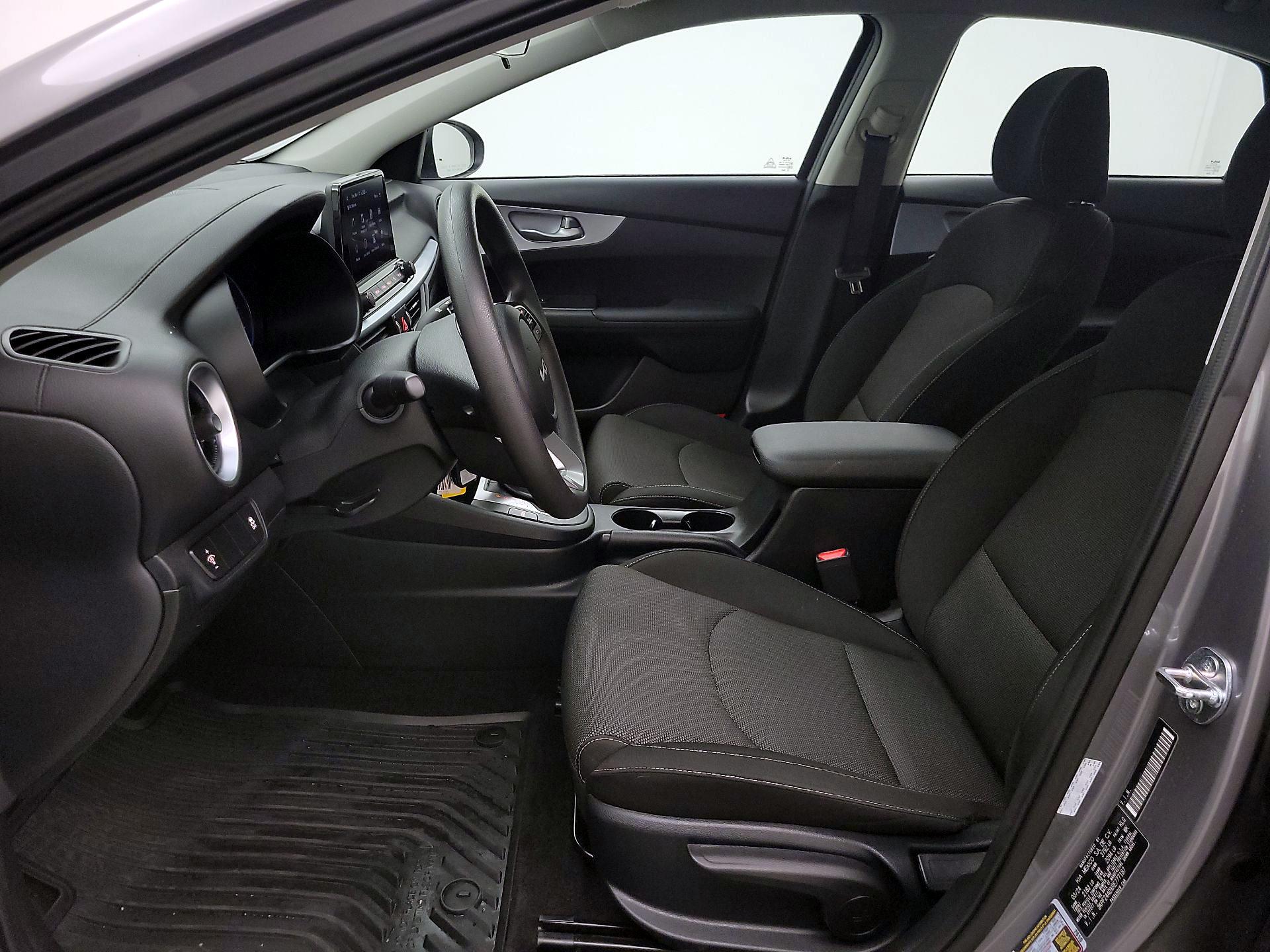 Thumbnail: 2024 Kia Forte - 11