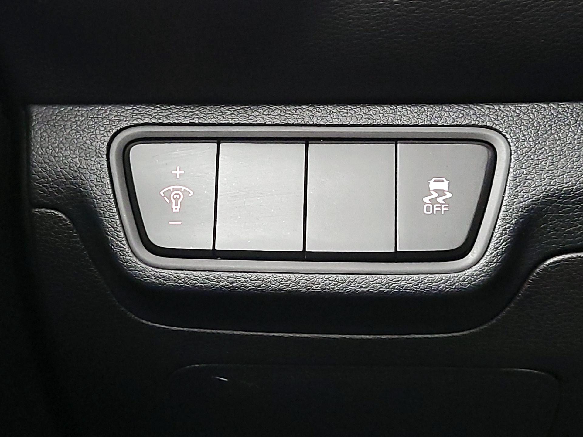 Thumbnail: 2024 Kia Forte - 13