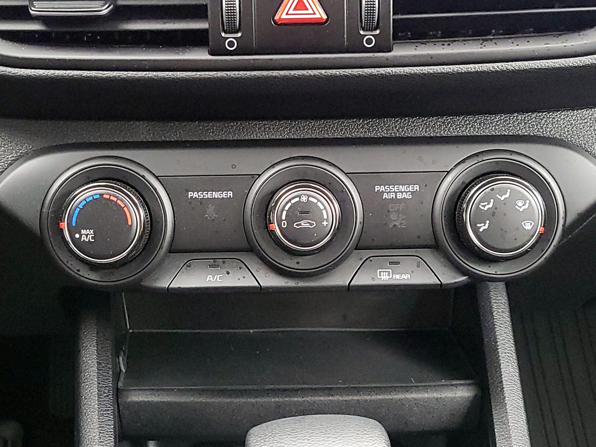 Thumbnail: 2024 Kia Forte - 16