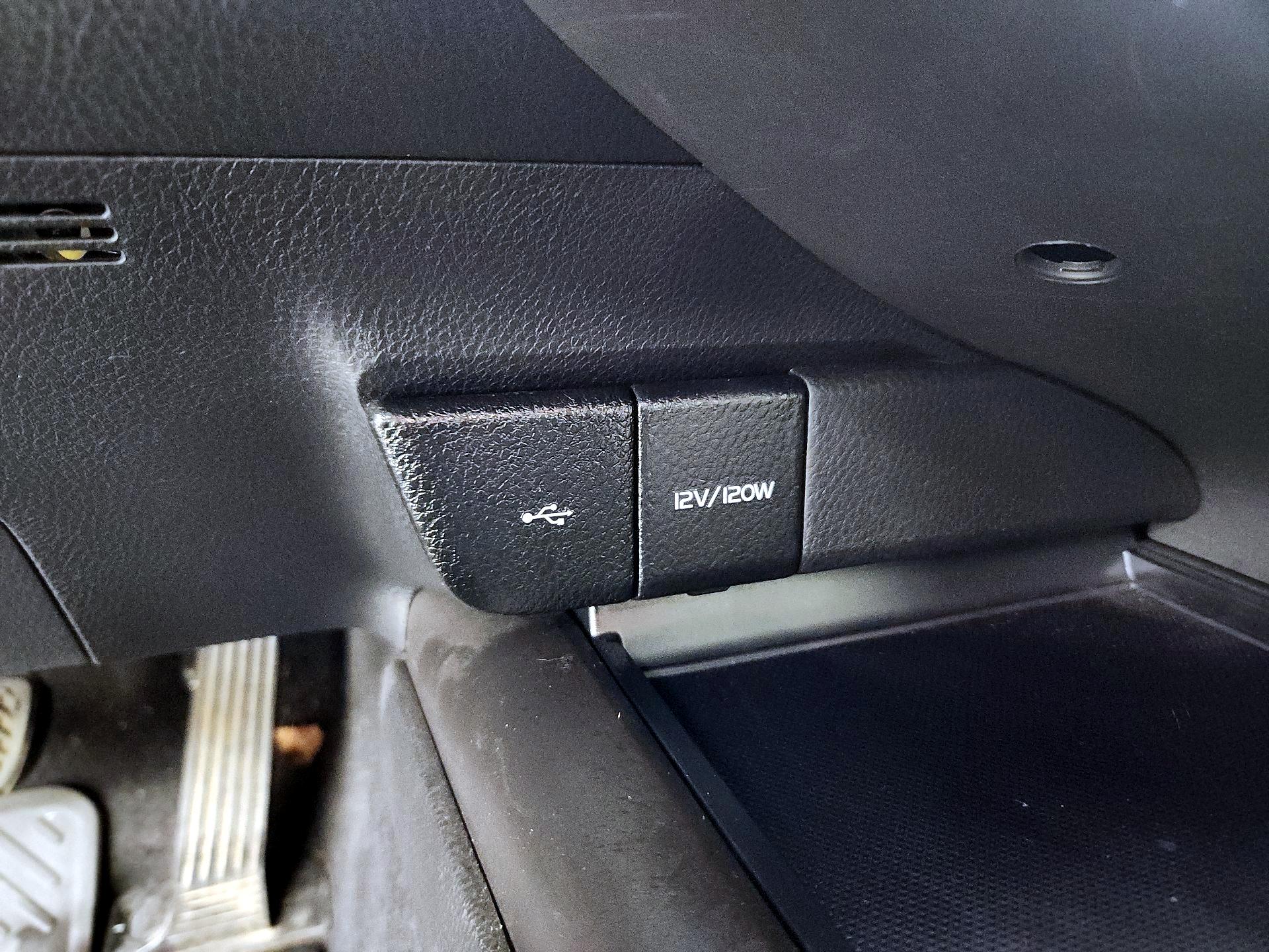 Thumbnail: 2021 Toyota Camry - 18