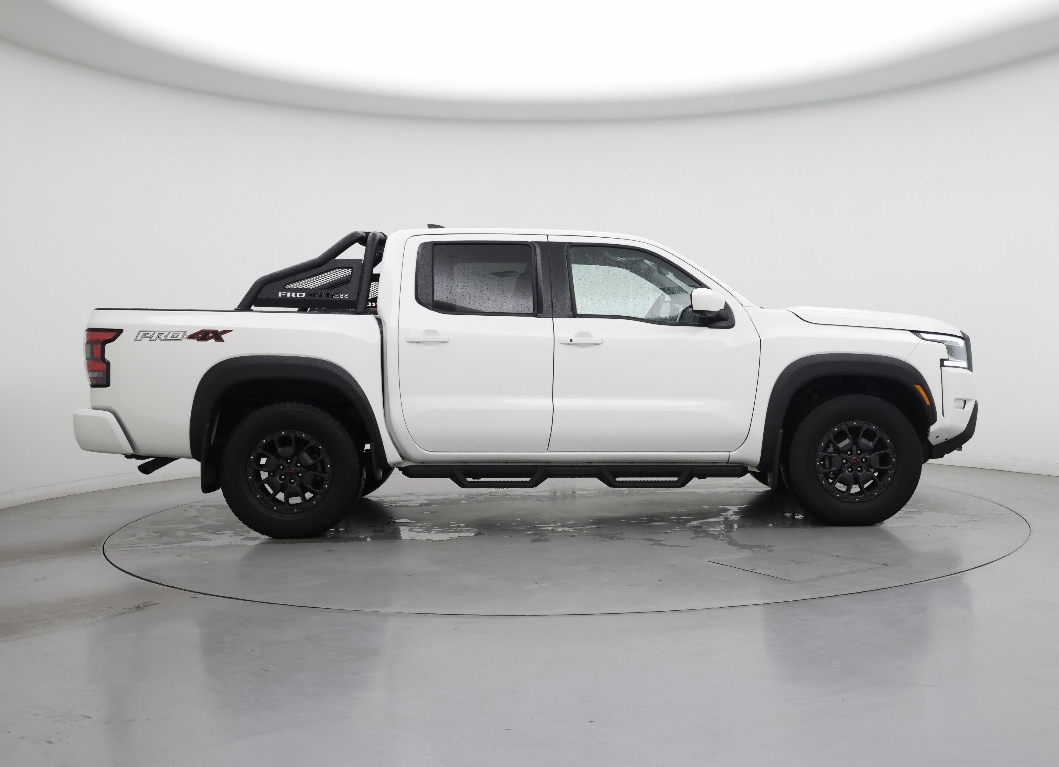 Thumbnail: 2022 Nissan Frontier - 7