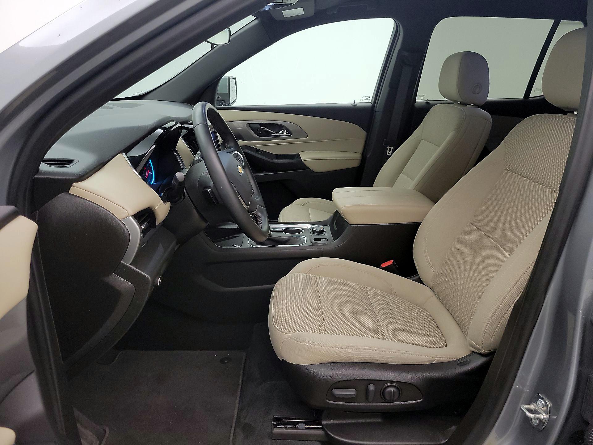 Thumbnail: 2023 Chevrolet Traverse - 11