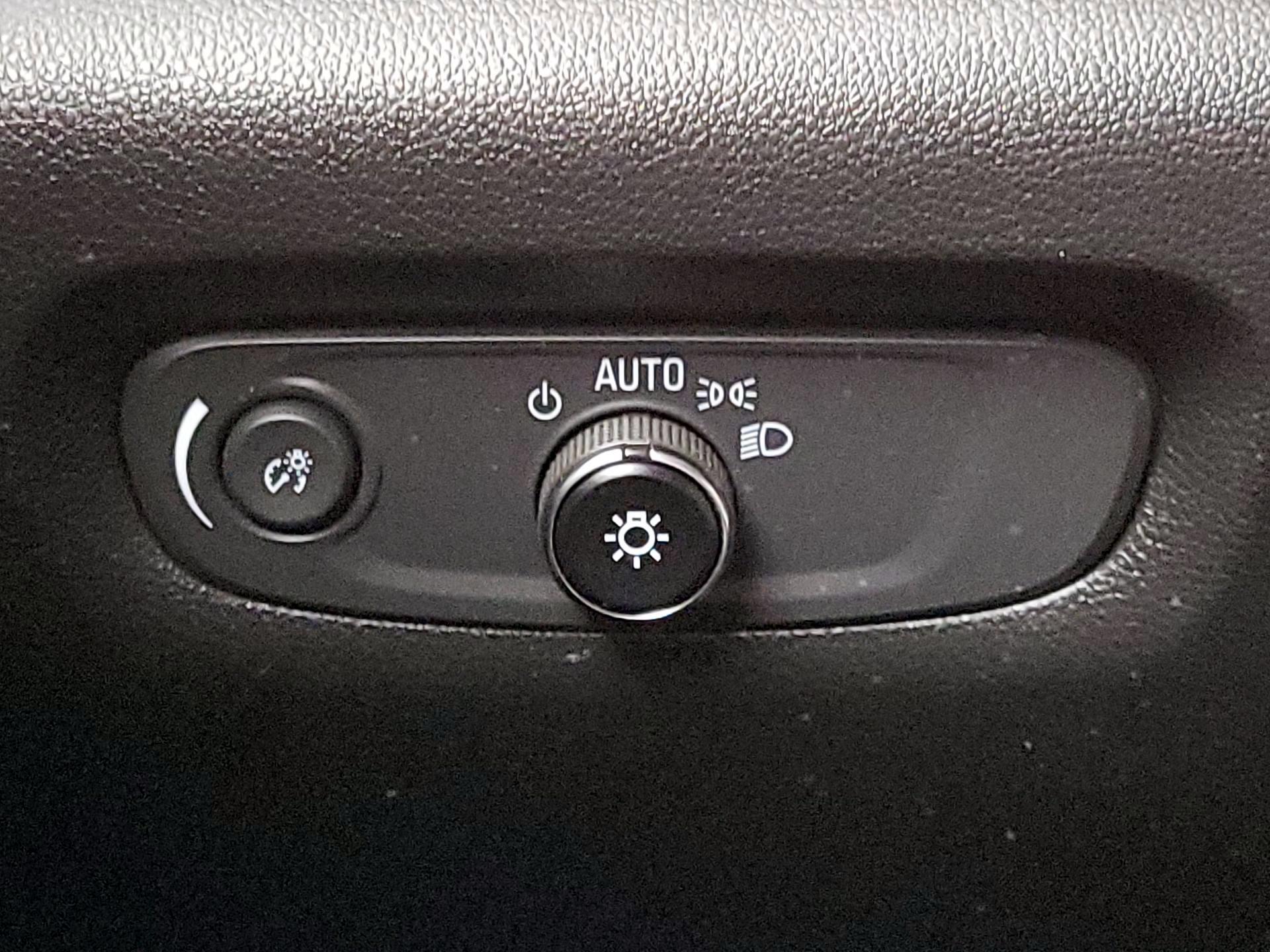 Thumbnail: 2023 Chevrolet Traverse - 13