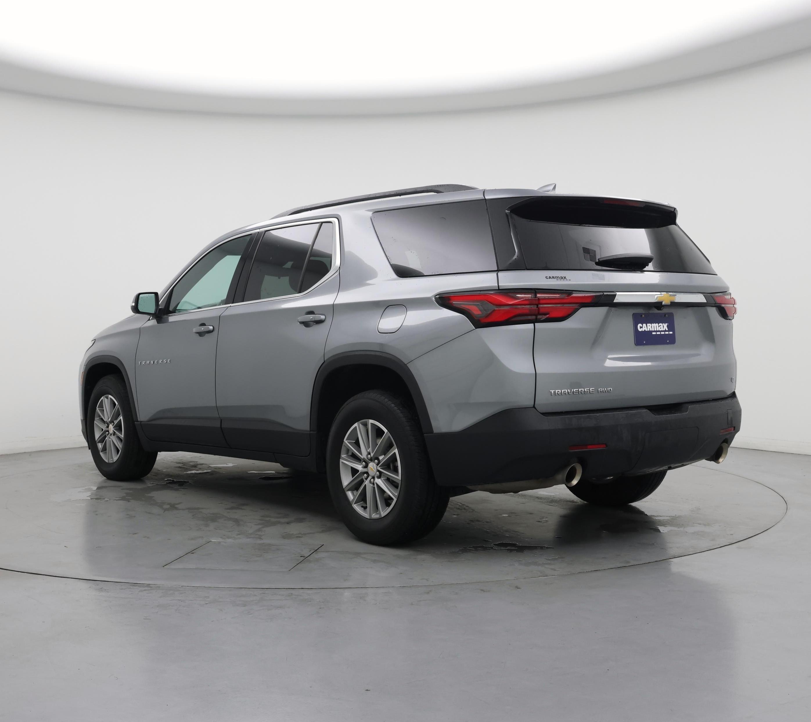 Thumbnail: 2023 Chevrolet Traverse - 2