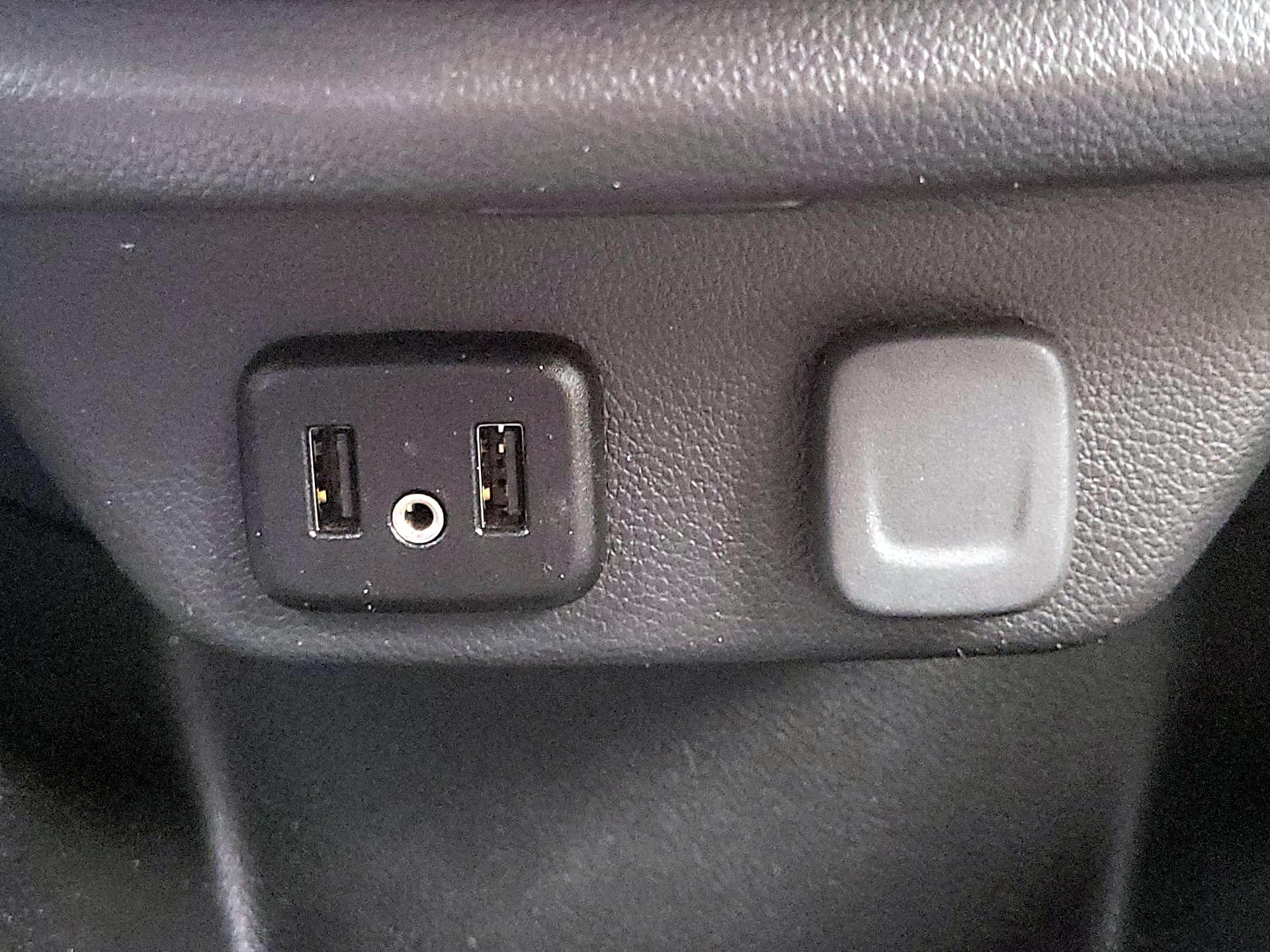 Thumbnail: 2023 Chevrolet Traverse - 19