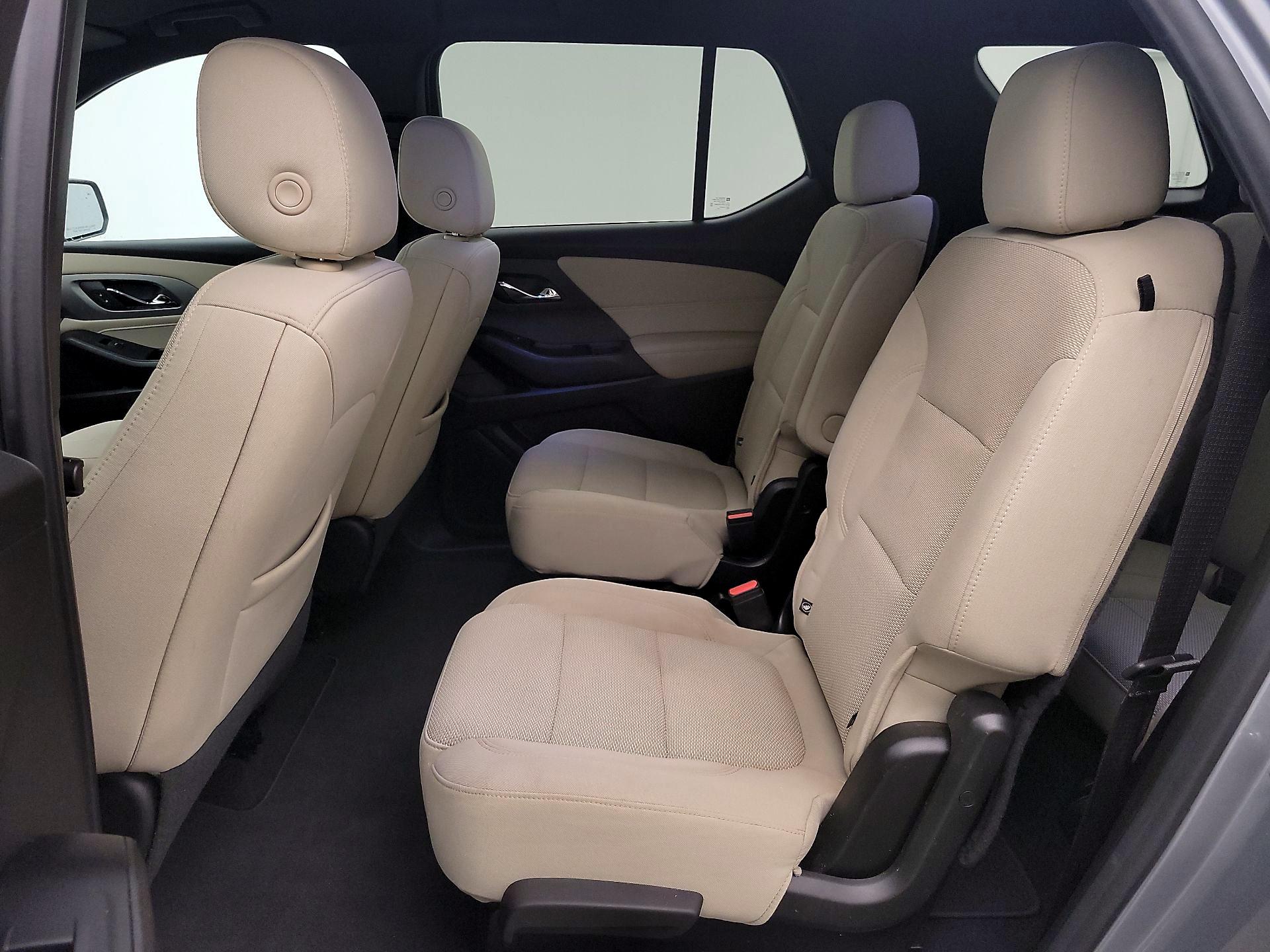 Thumbnail: 2023 Chevrolet Traverse - 20