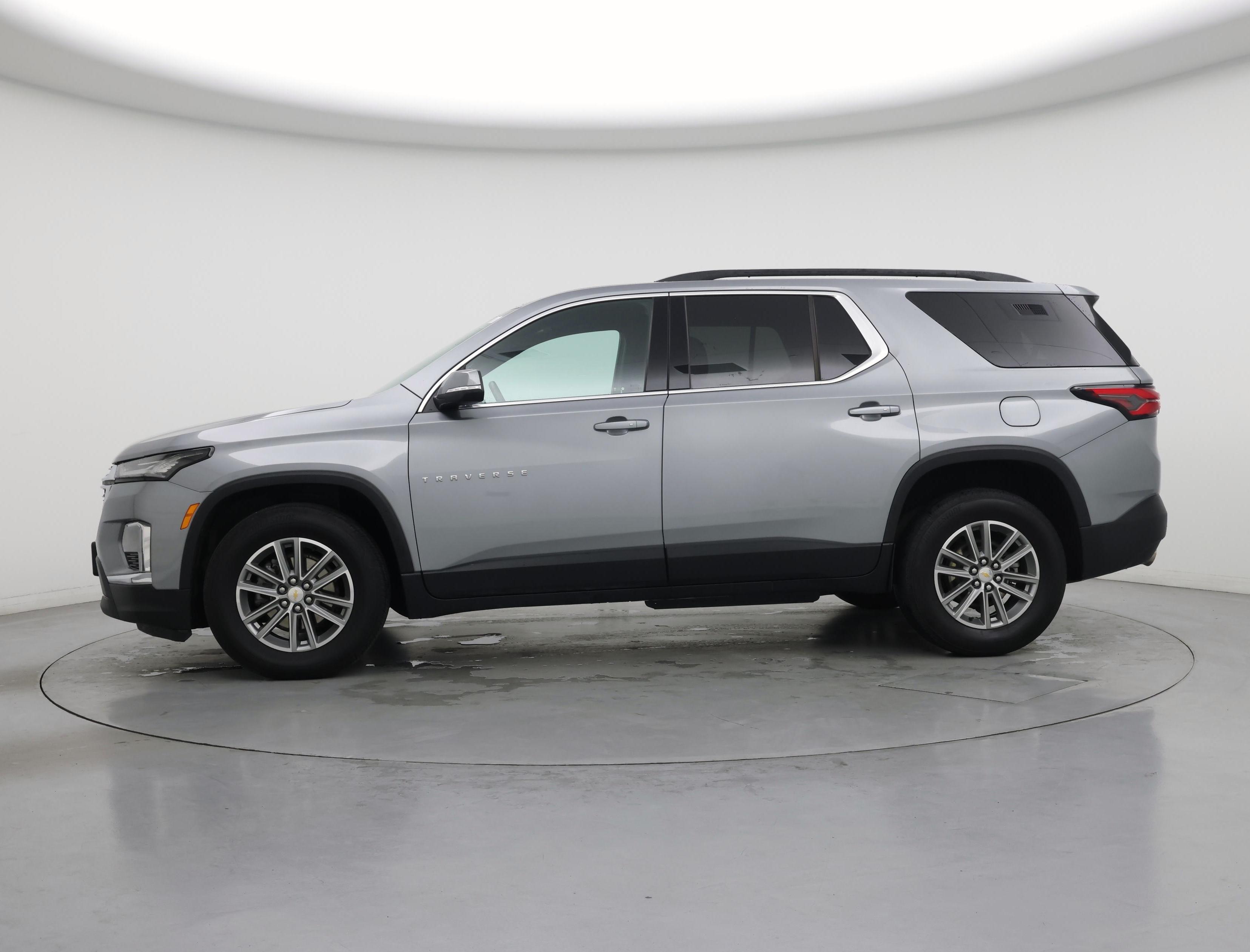 Thumbnail: 2023 Chevrolet Traverse - 3