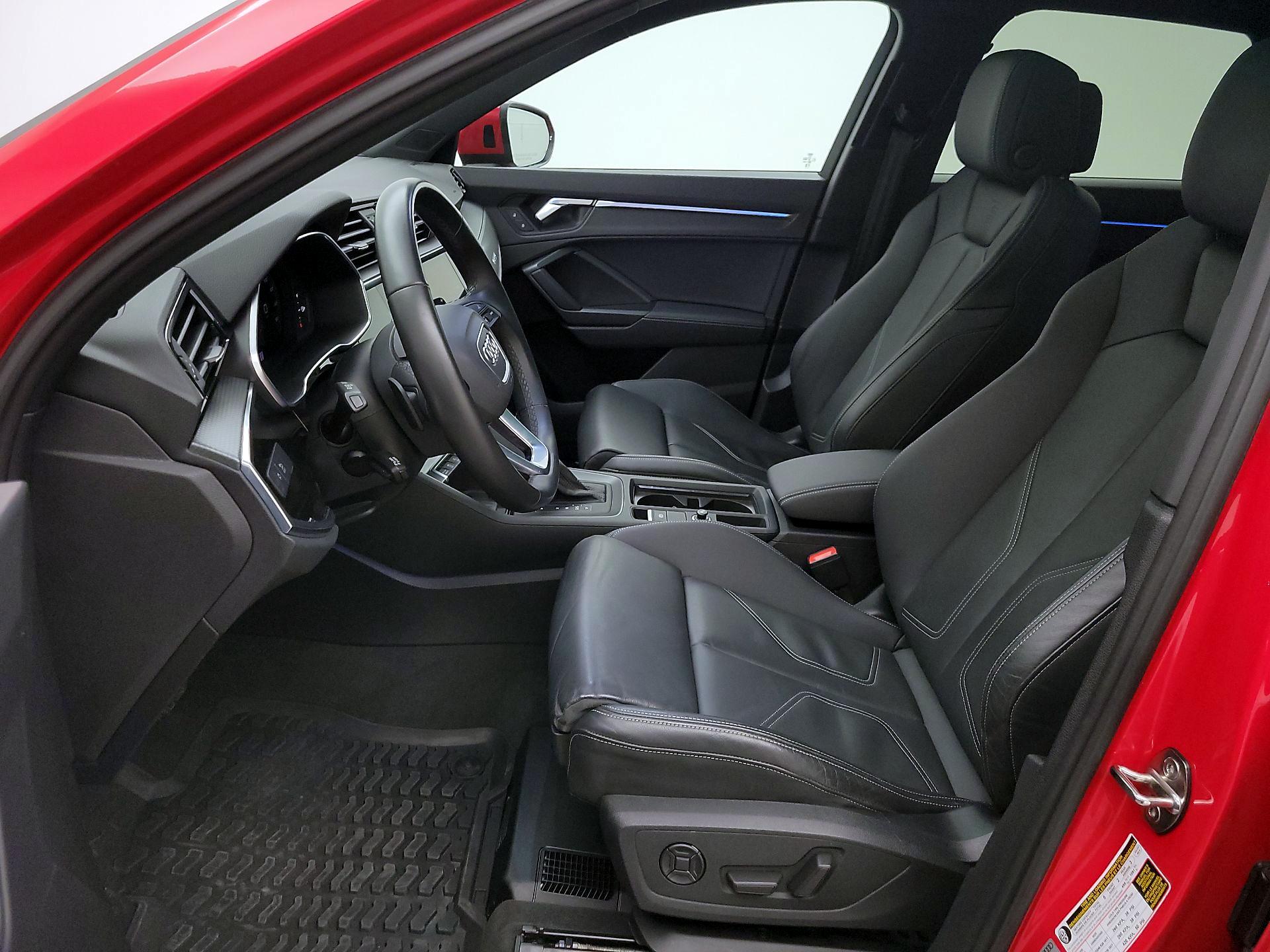 Thumbnail: 2024 Audi Q3 - 11